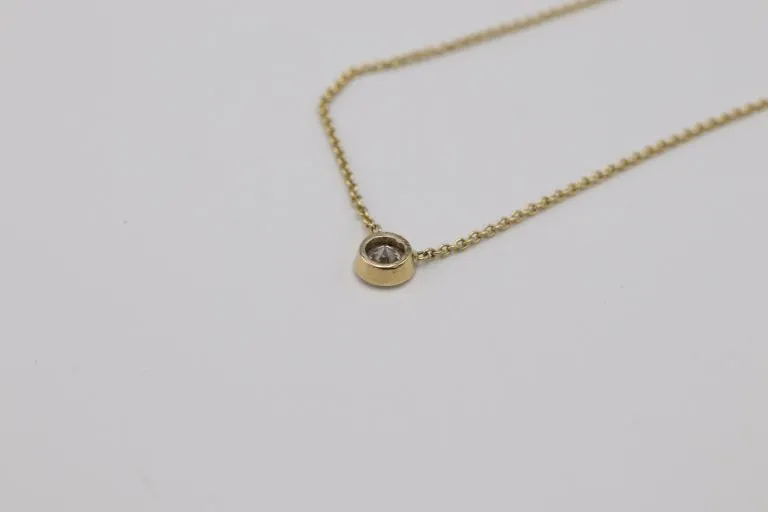 0.25cts-14k Yellow Gold Bezel Necklace With Diamond