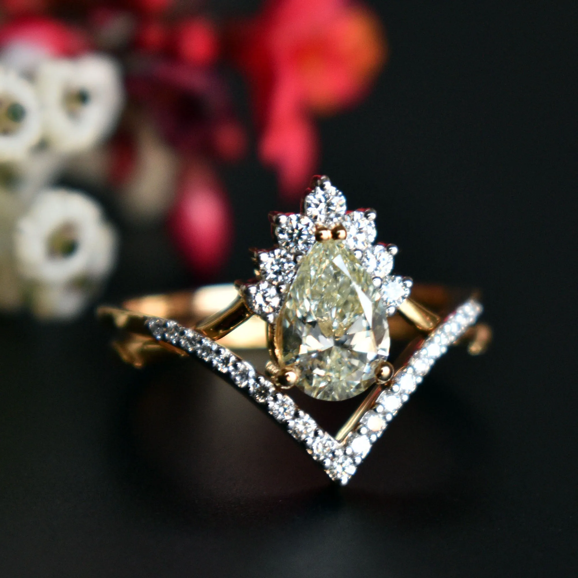 1 Carat Pear Diamond Crossover Bridal Wedding Ring Set