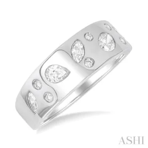 1/2 ctw Scatter Mixed Diamond Cut Bold Gold Fashion Band in 14K White Gold