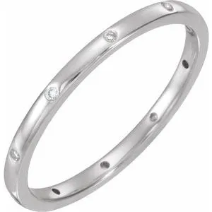 14K White .03 CTW Diamond Comfort-Fit Band Size 5