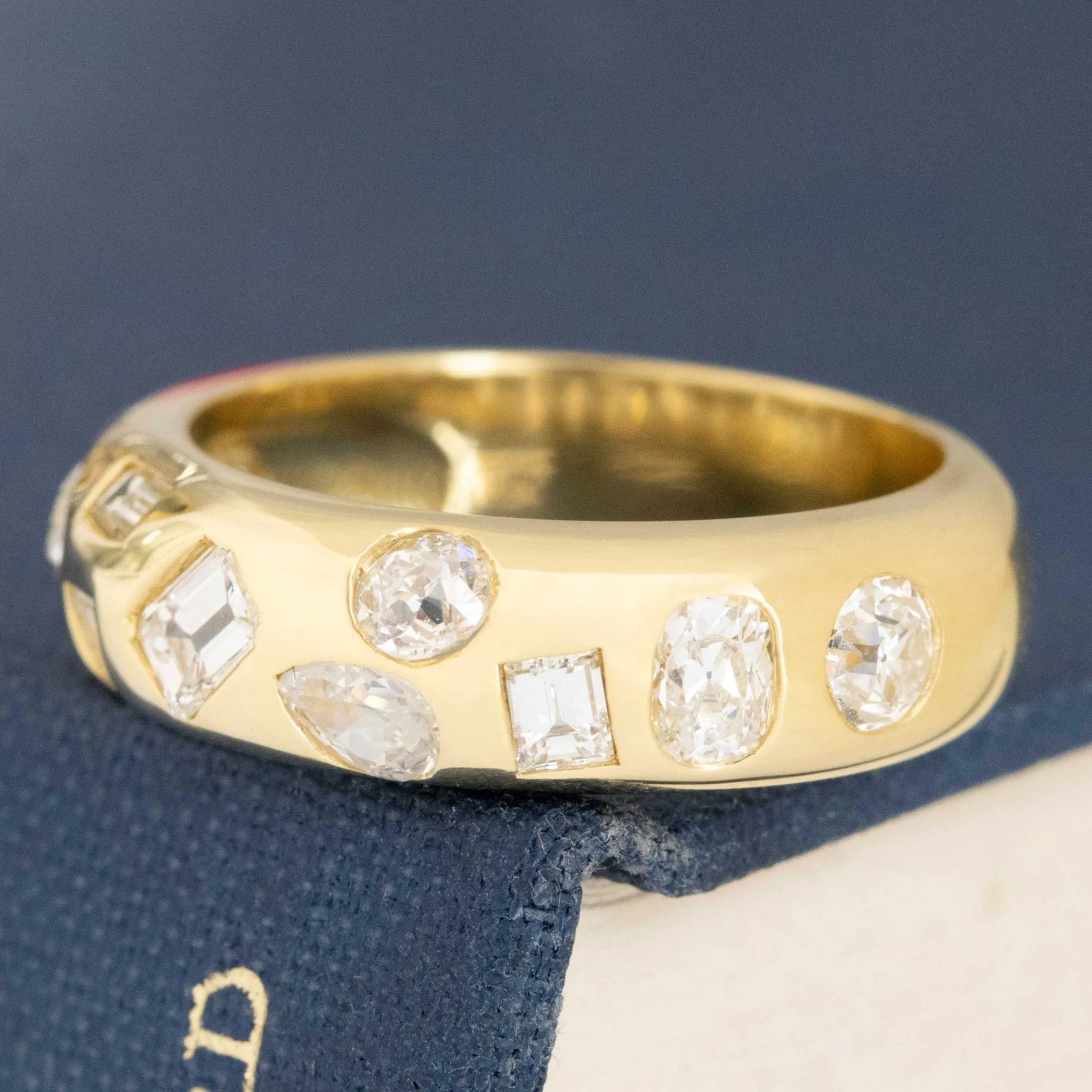 1.50ctw Mixed Cut Diamond "Scatter" Band