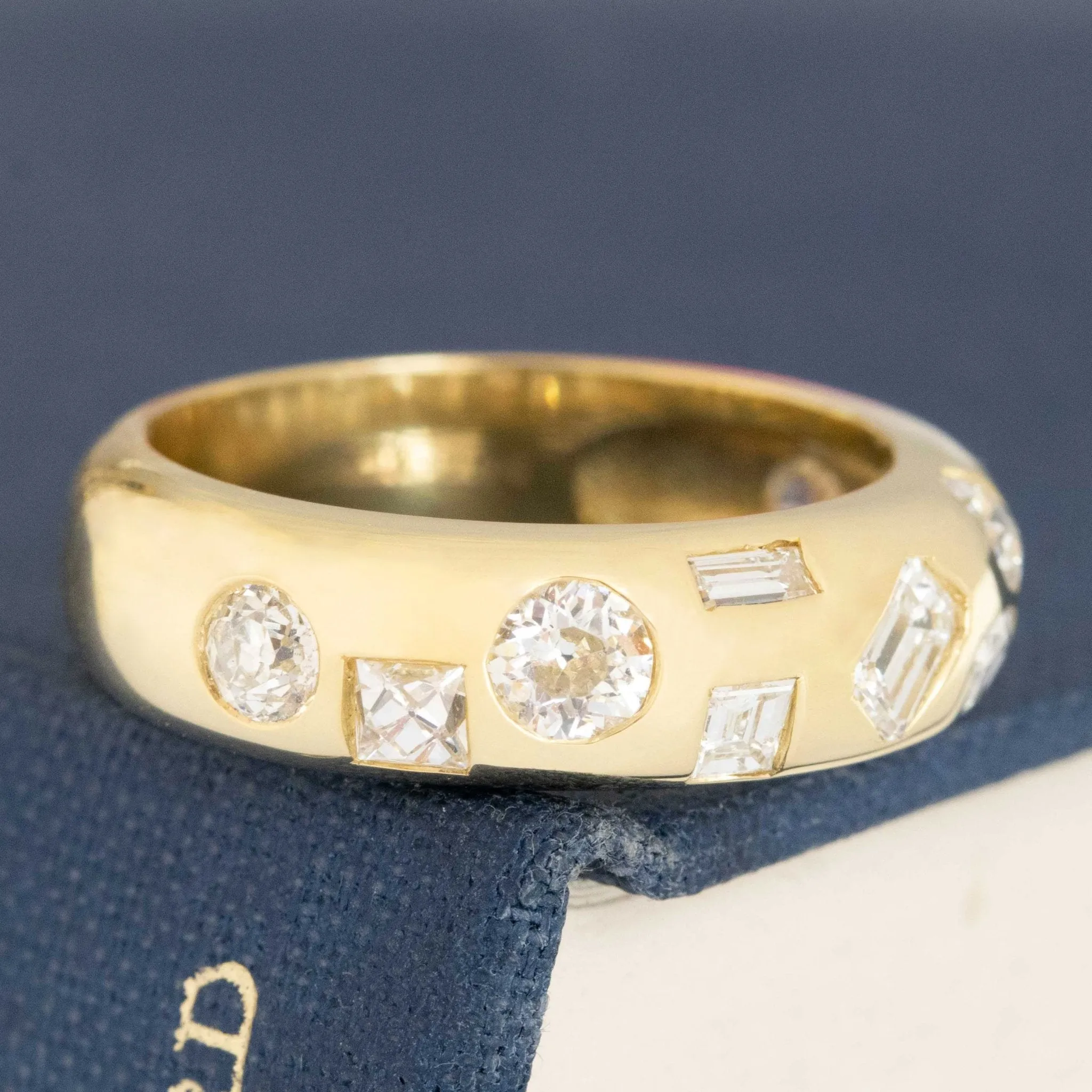 1.50ctw Mixed Cut Diamond "Scatter" Band