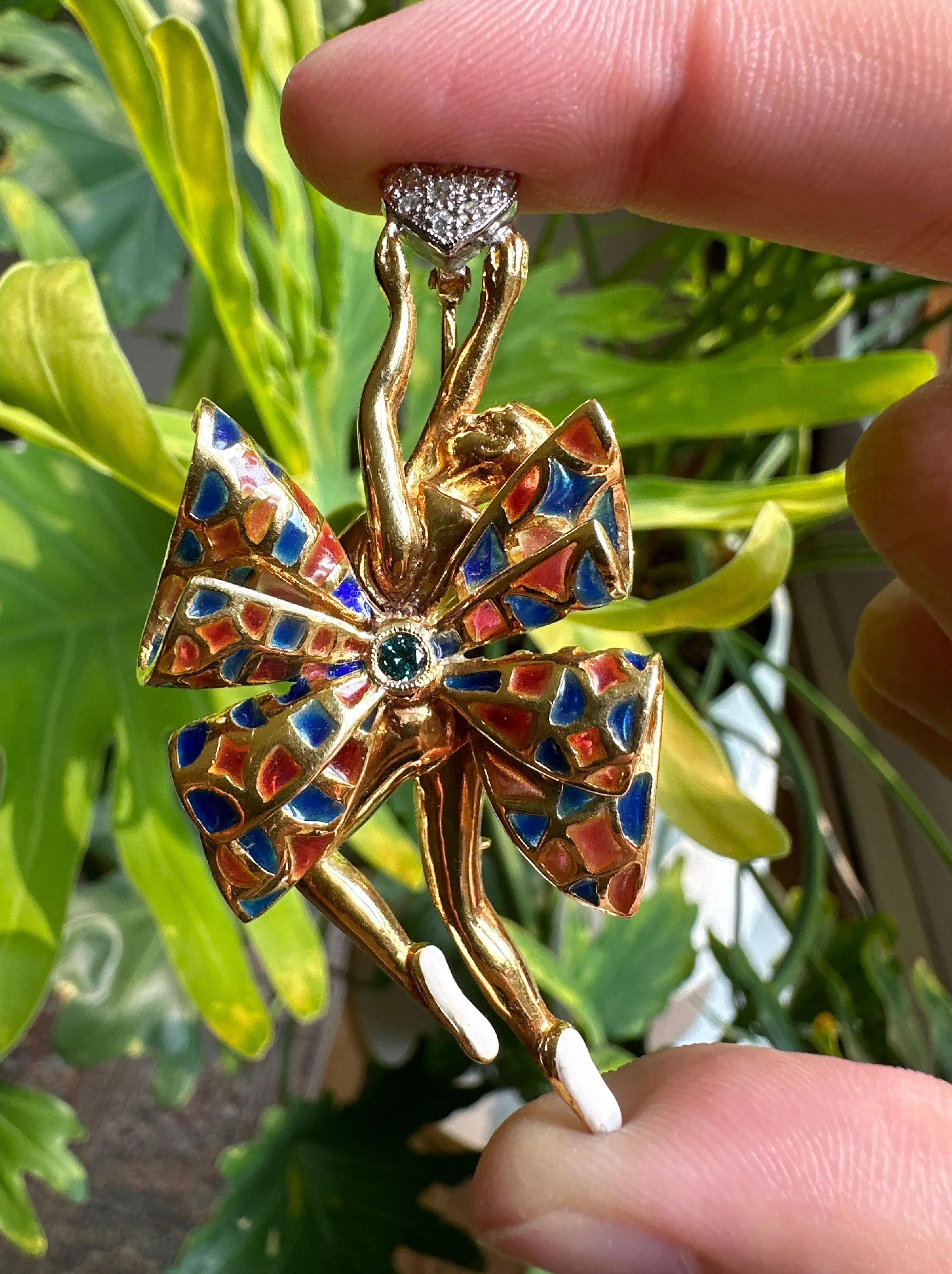 18K Yellow Gold Diamond and Enamel Ballerina Brooch