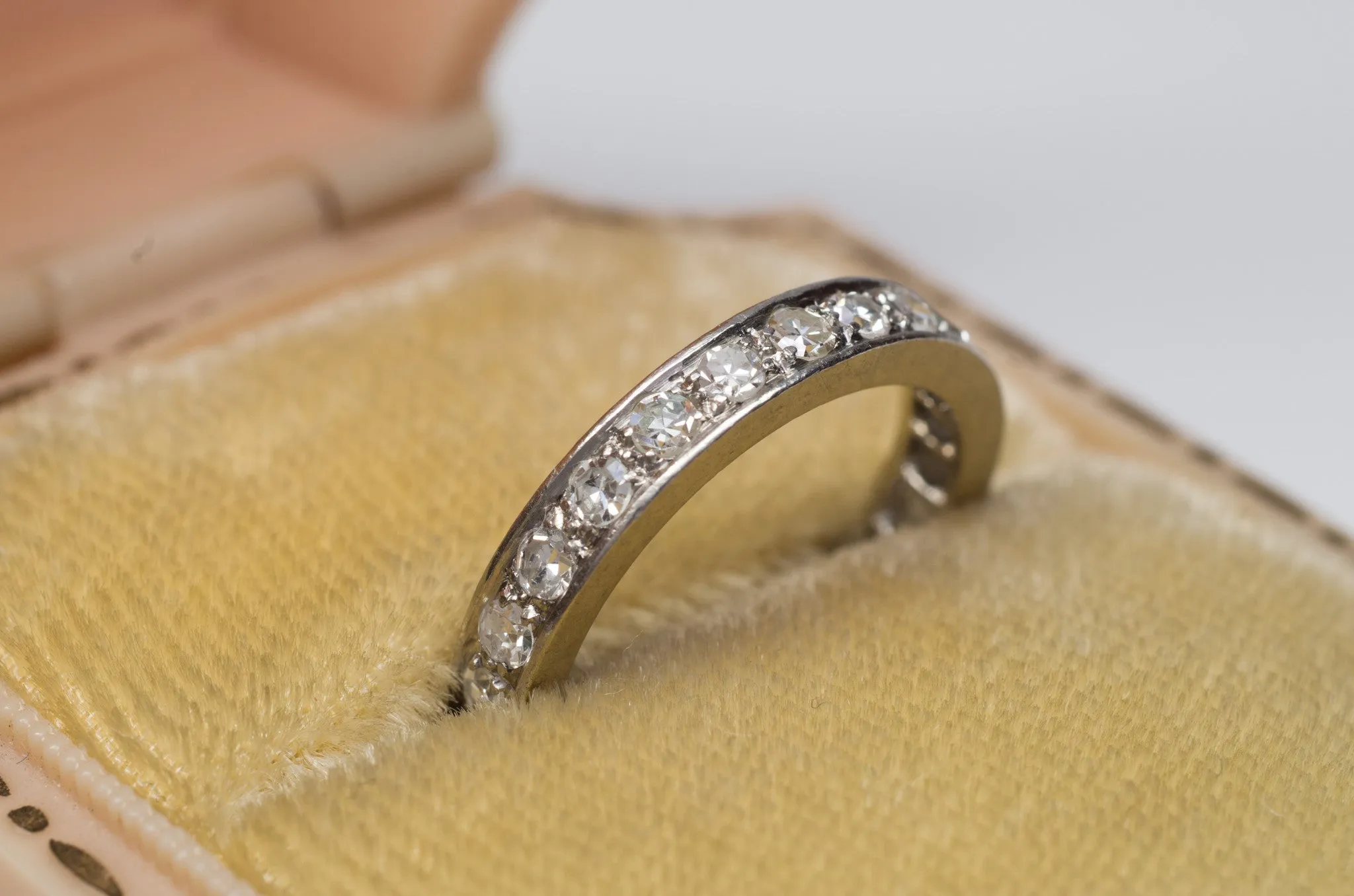 1CTW DIAMOND ETERNITY BAND IN PLATINUM