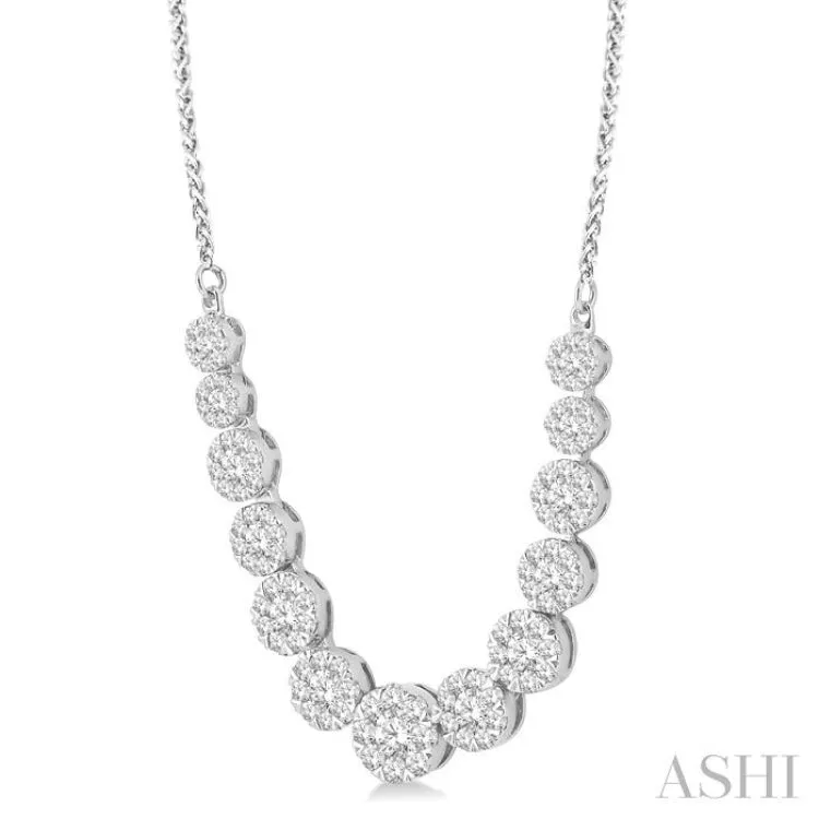 2.00 ctw Round Cut Diamond Lovebright Necklace in 14K White Gold