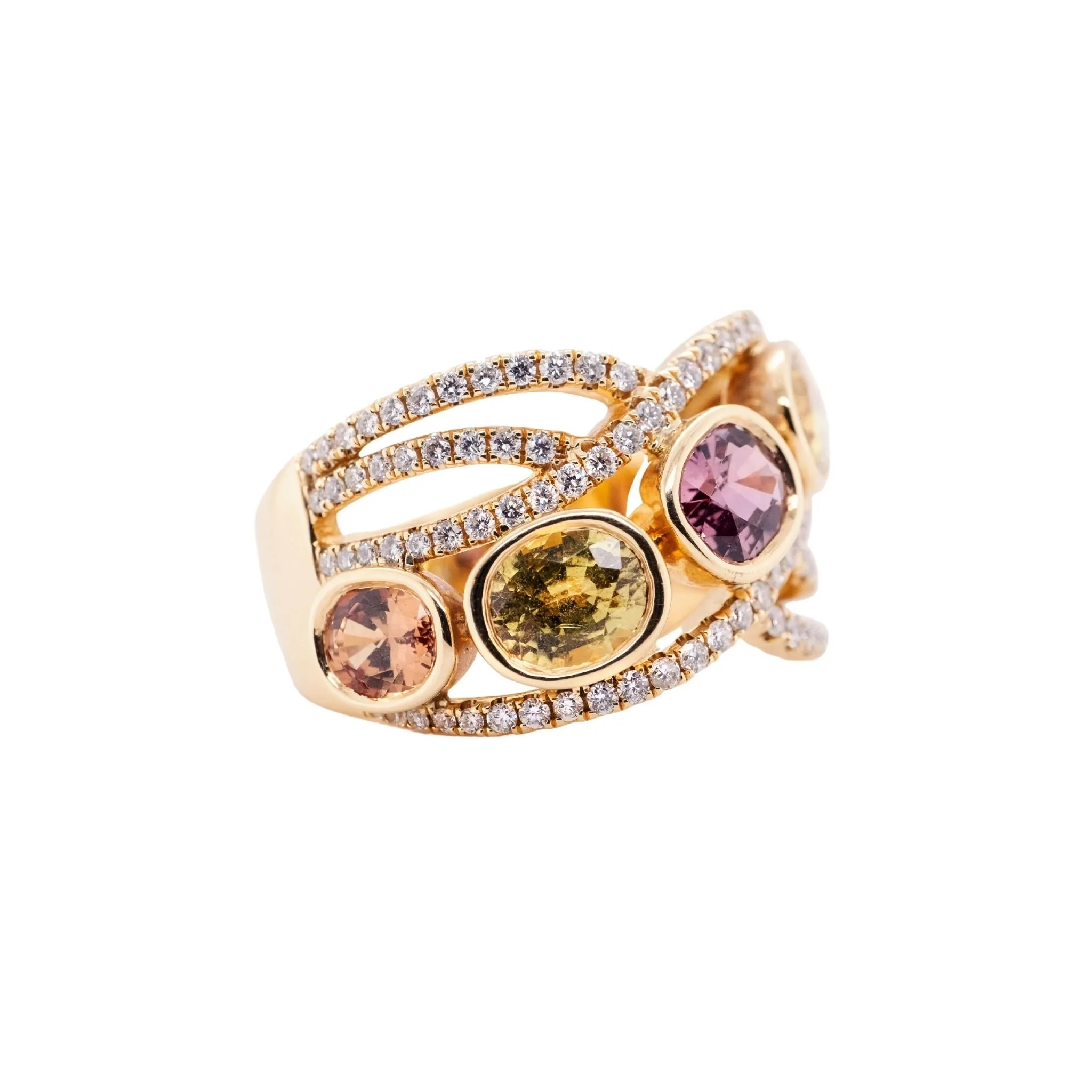 4.25 Carat Sapphire Gemstone Ring in 14k Yellow Gold