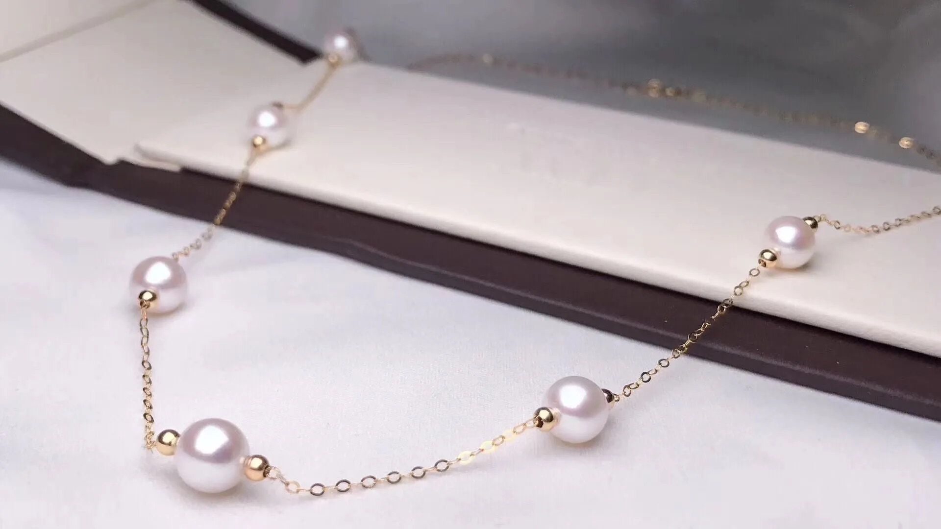 6.5-7.0 mm Japanese Akoya Pearl 18K Gold Tin Cup Necklace