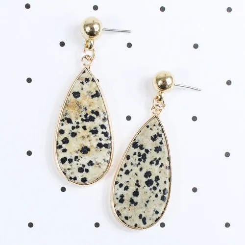 73939 - Tear Drop Crystal Stud Earrings - Black