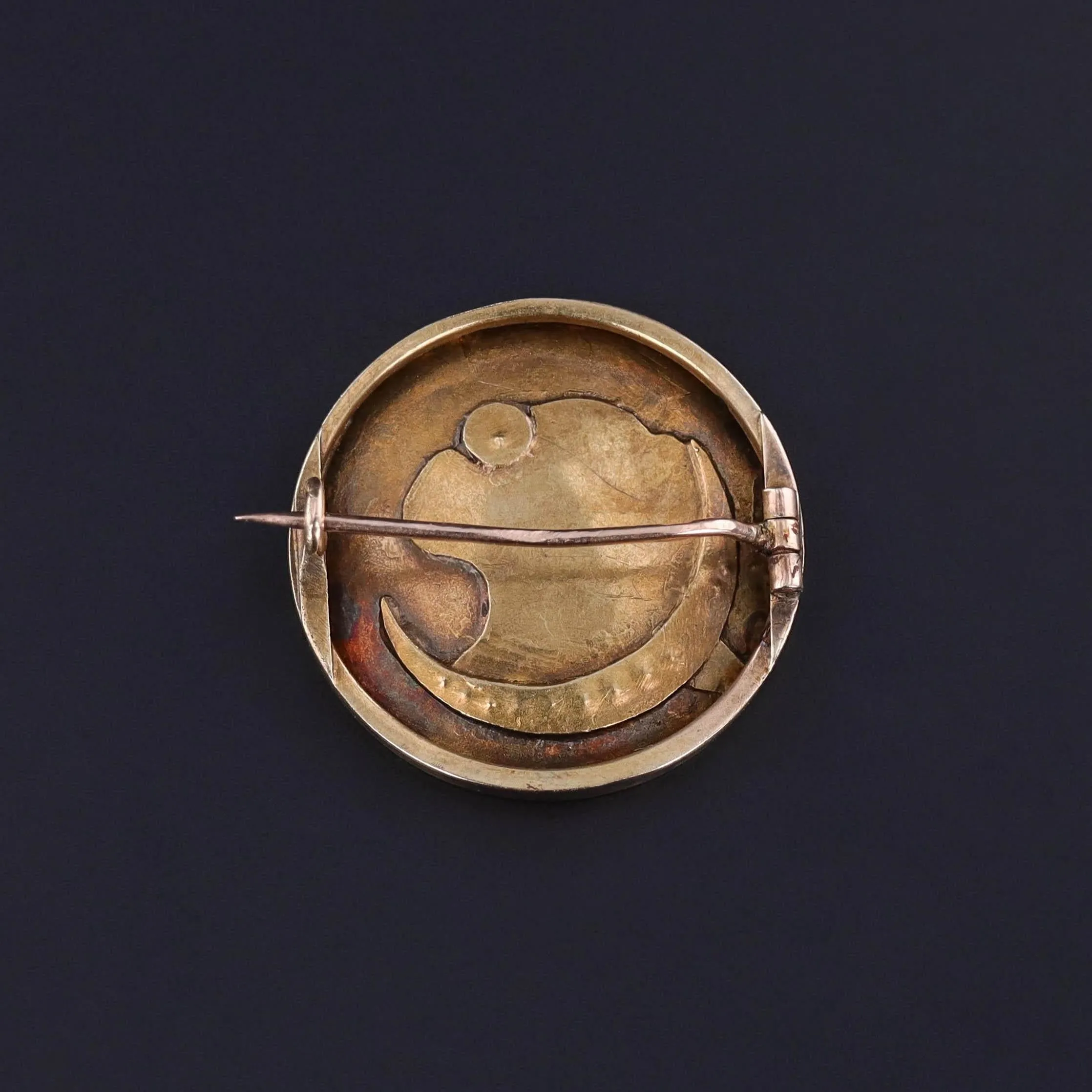 Antique Cherub Brooch of 14k Gold
