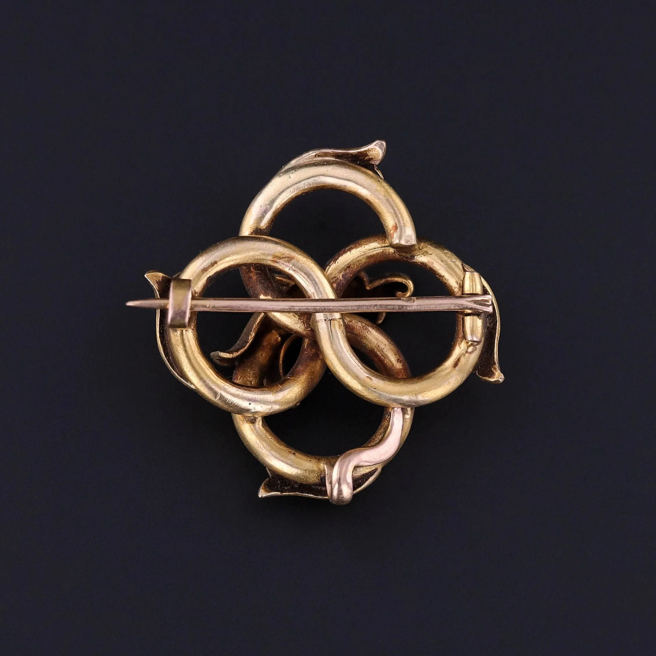 Antique Griffin Brooch of 18k Gold