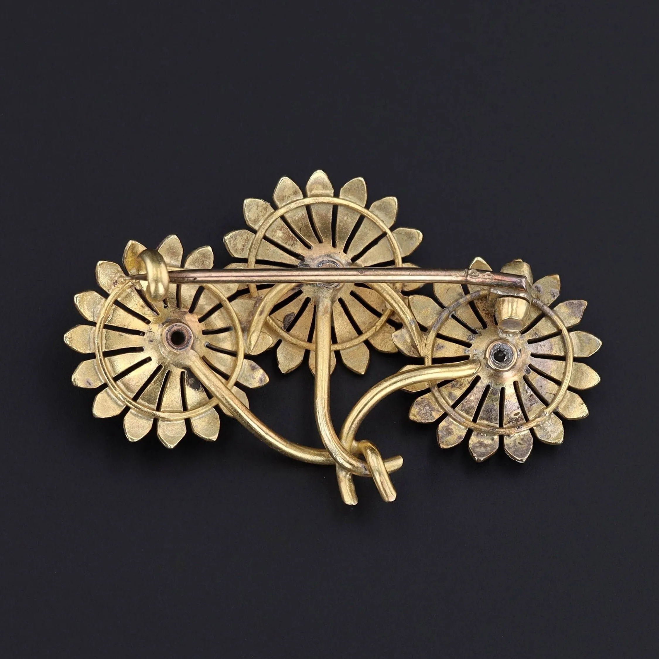 Art Nouveau Purple and Pink Enamel Daisy Brooch of 14k Gold
