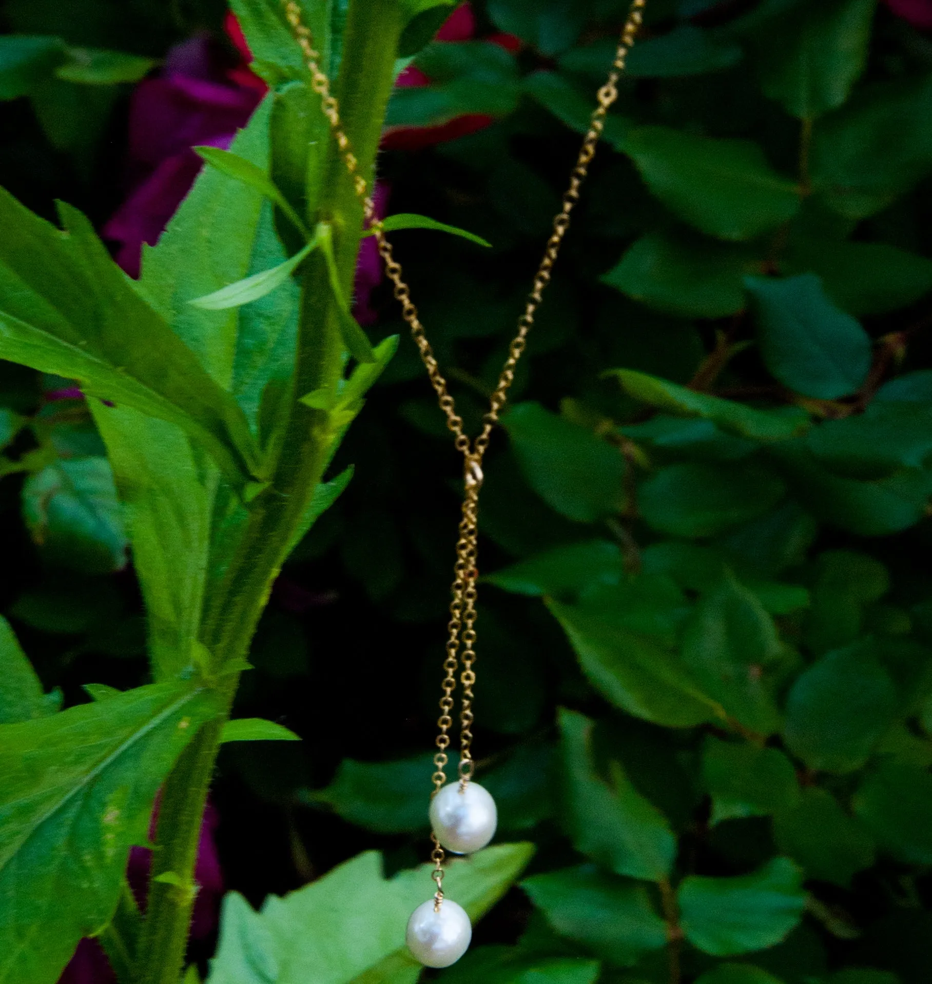 asymmetrical pearl tassel Y-necklace