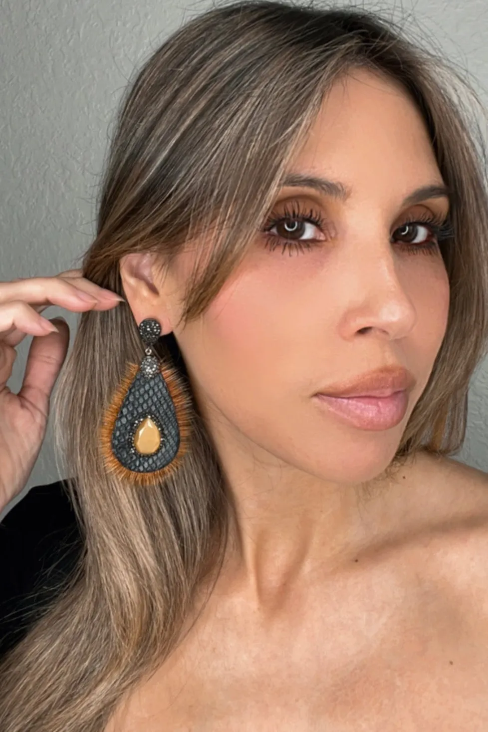 Black Queen Of The Jungle Party Earring