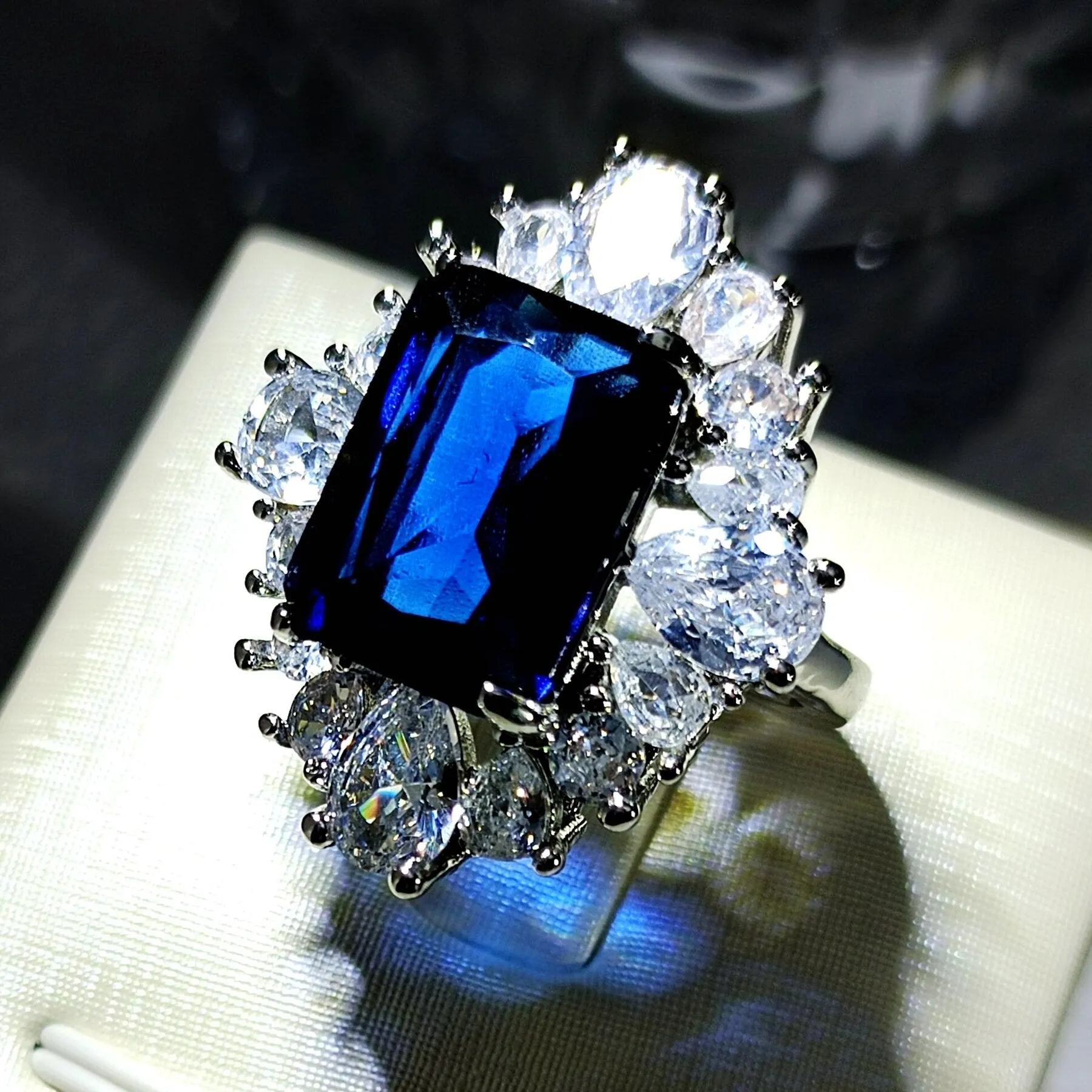 Brilliant Colorless &Blue Cubic Zircon Square Flower Statement Rings for Women Fashion