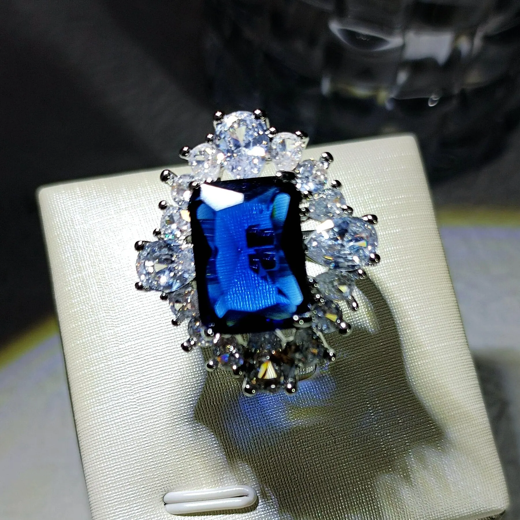 Brilliant Colorless &Blue Cubic Zircon Square Flower Statement Rings for Women Fashion
