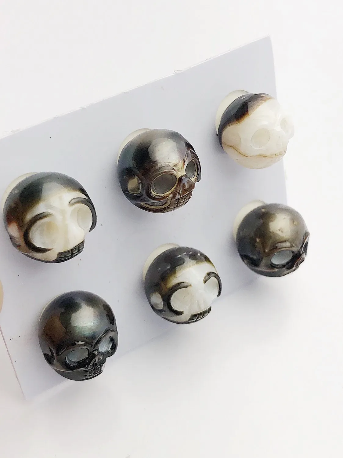 Carved Skulls Tattoo Tahitian Pearl 12-13mm (733)