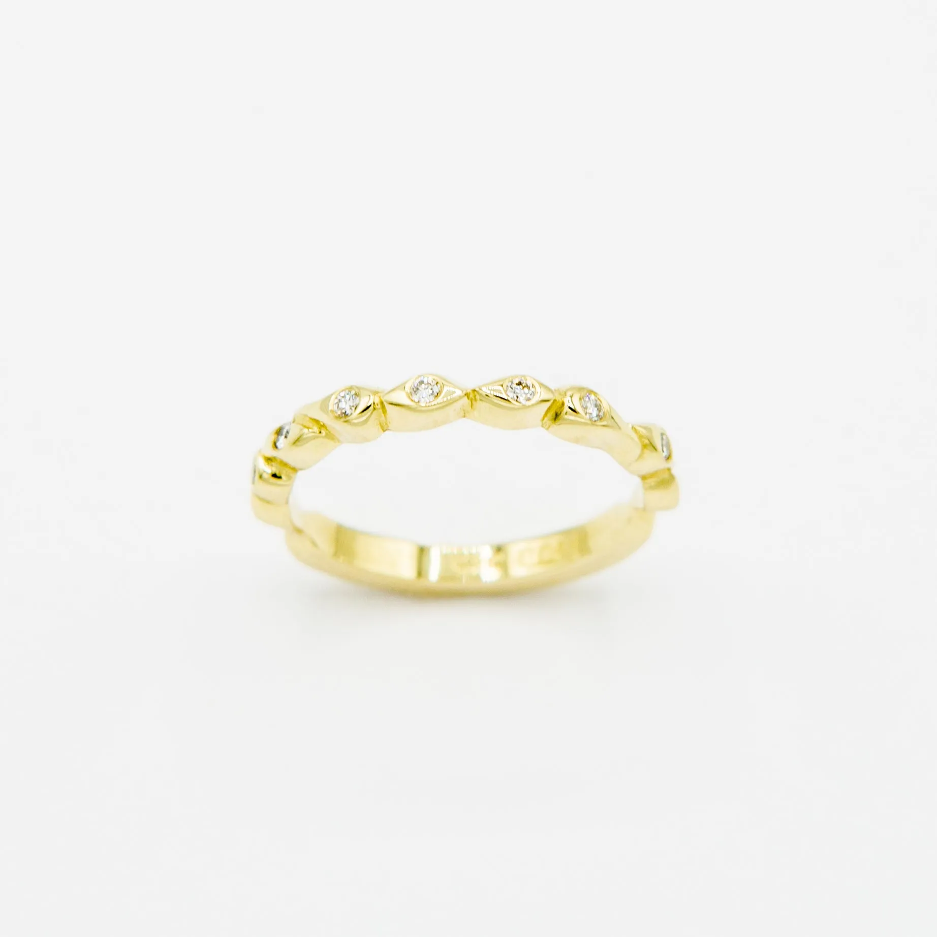 Celts & Kings Ring -0.09ct Diamonds - Gold