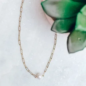 Chain & Pearl Necklace