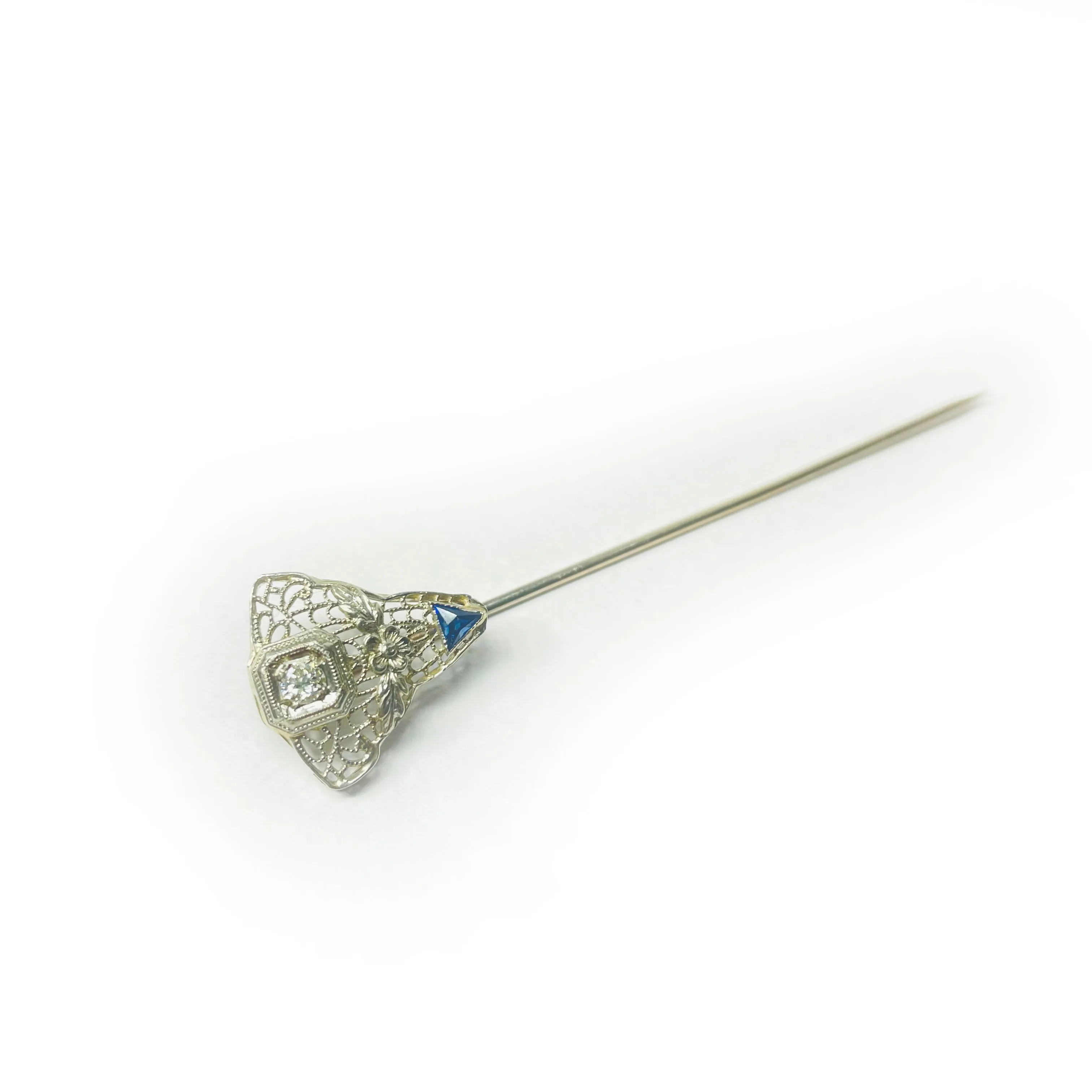 Charming 14K White Gold Filigree Stick Pin