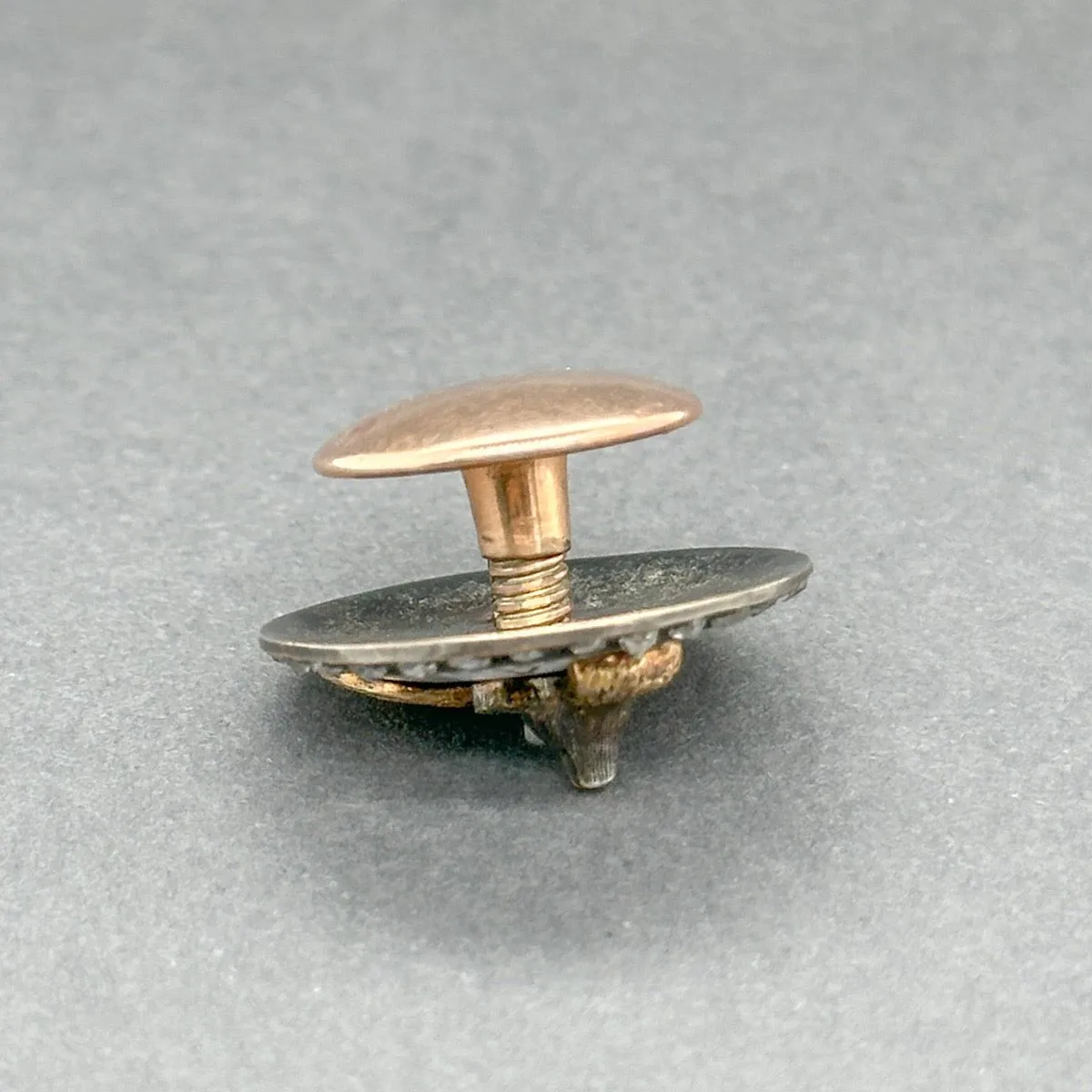 Estate 10K R Gold 0.22ctw I-J/SI1-2 Diamond Lapel Pin
