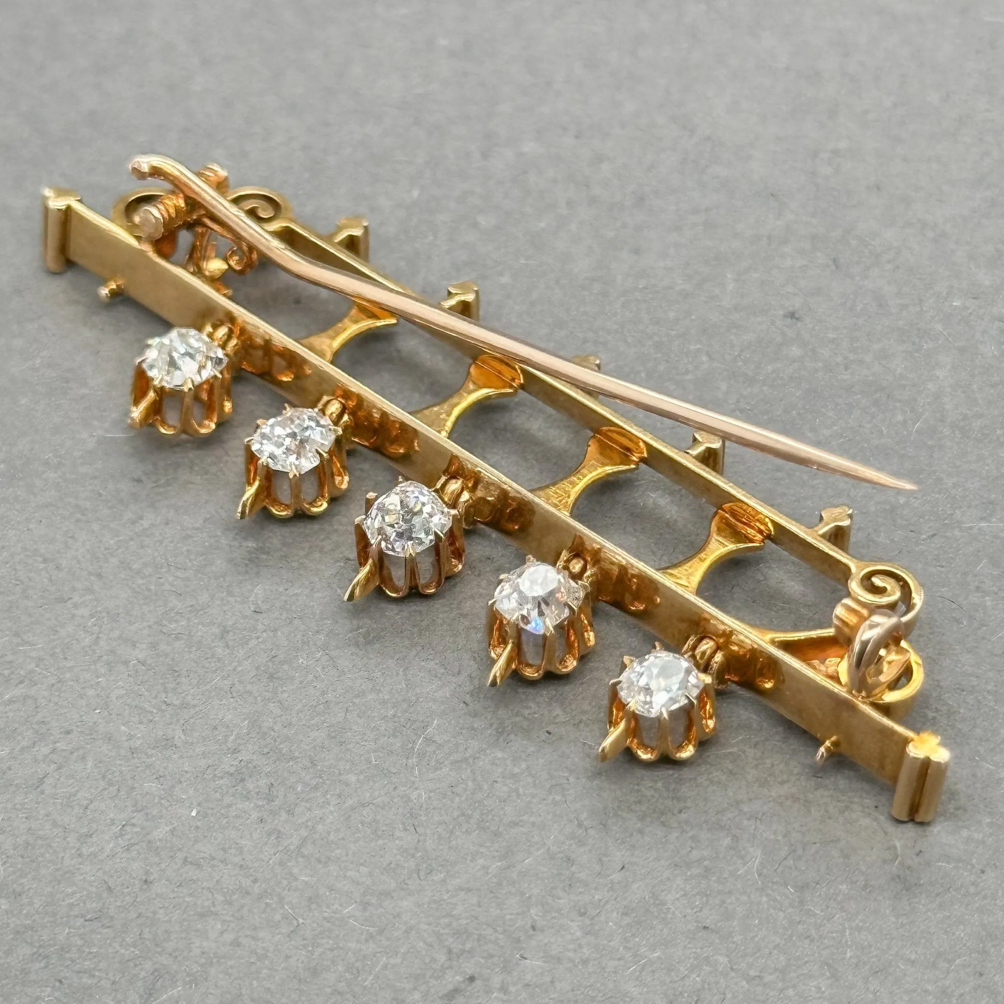 Estate Victorian 10 / 14K Y Gold 1.83ctw I-J/SI2-I1 Diamond Brooch