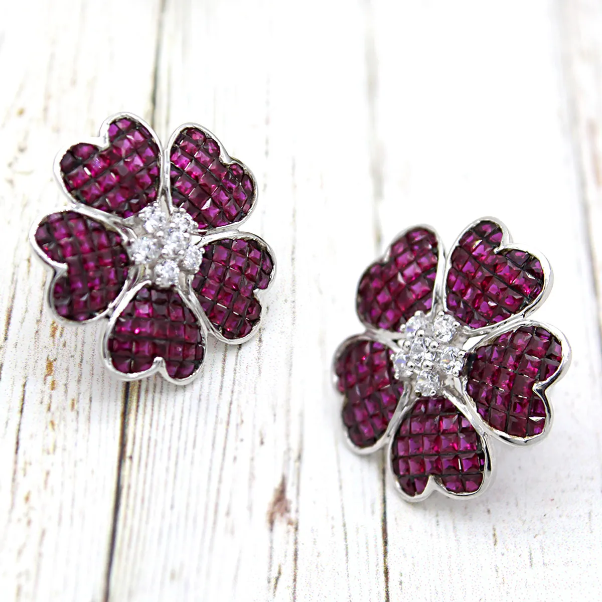 Flower Simulant Ruby Invisible Set Statement Earrings