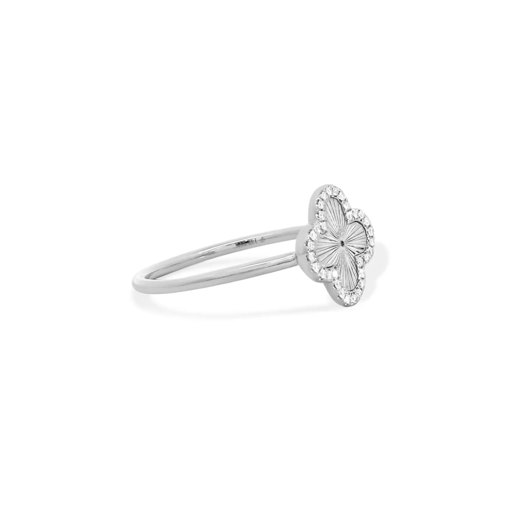 Fluted Gold Diamond Clover Ring