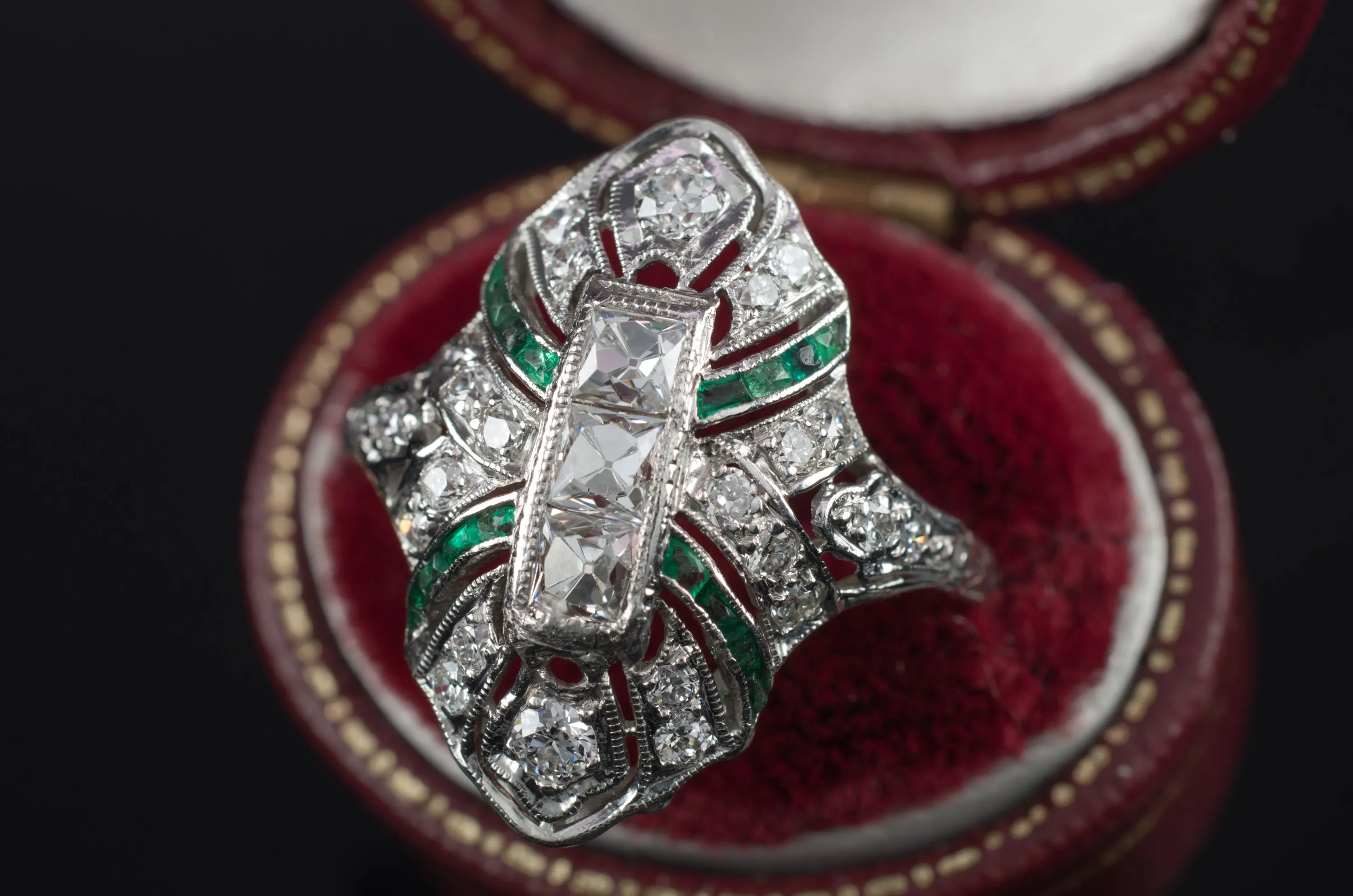 FRENCH CUT DIAMOND RING IN PLATINUM