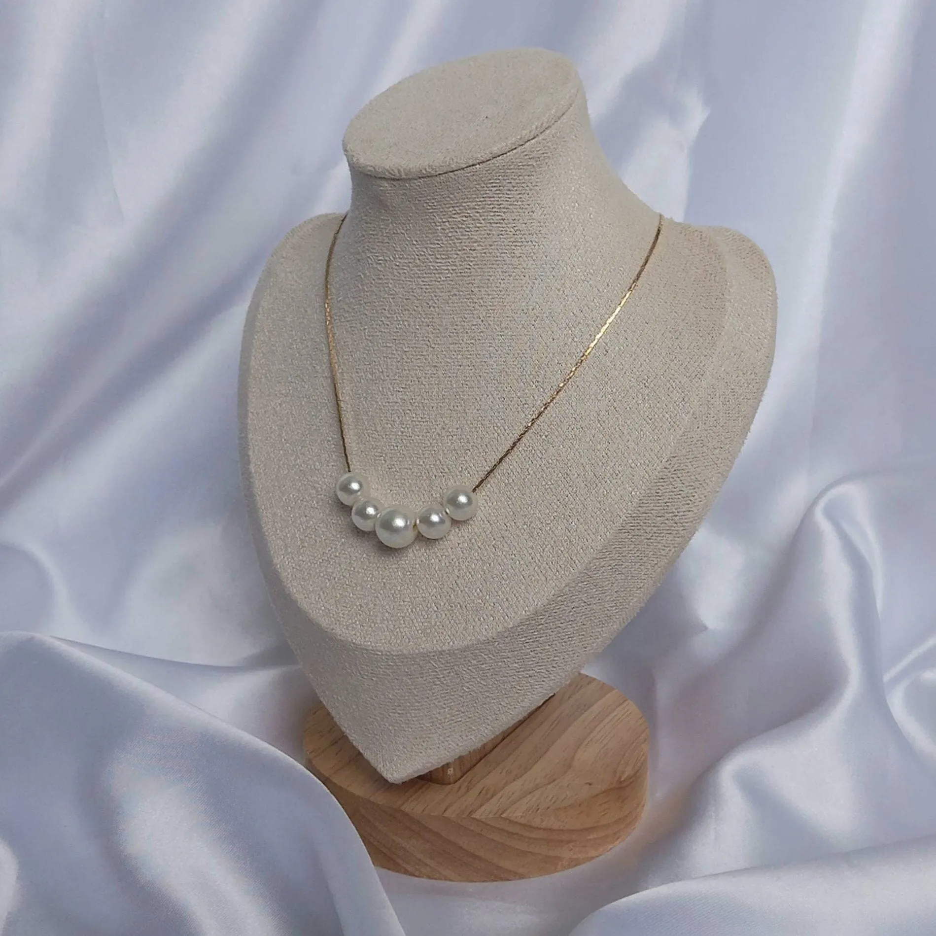 Gold Pearl Necklace - Beaded Pearl Necklace,Pearl Jewellery,Fine Gold Jewellery In The UK,Fine Gold Necklaces In The UK,Delicate Necklaces