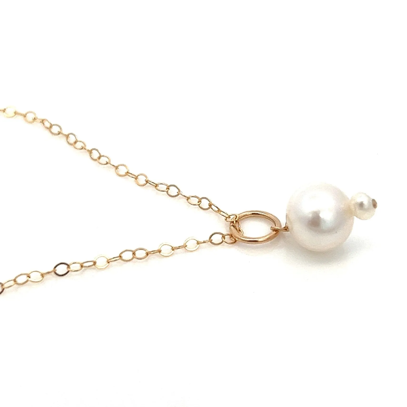 graduated pearl pendant necklace