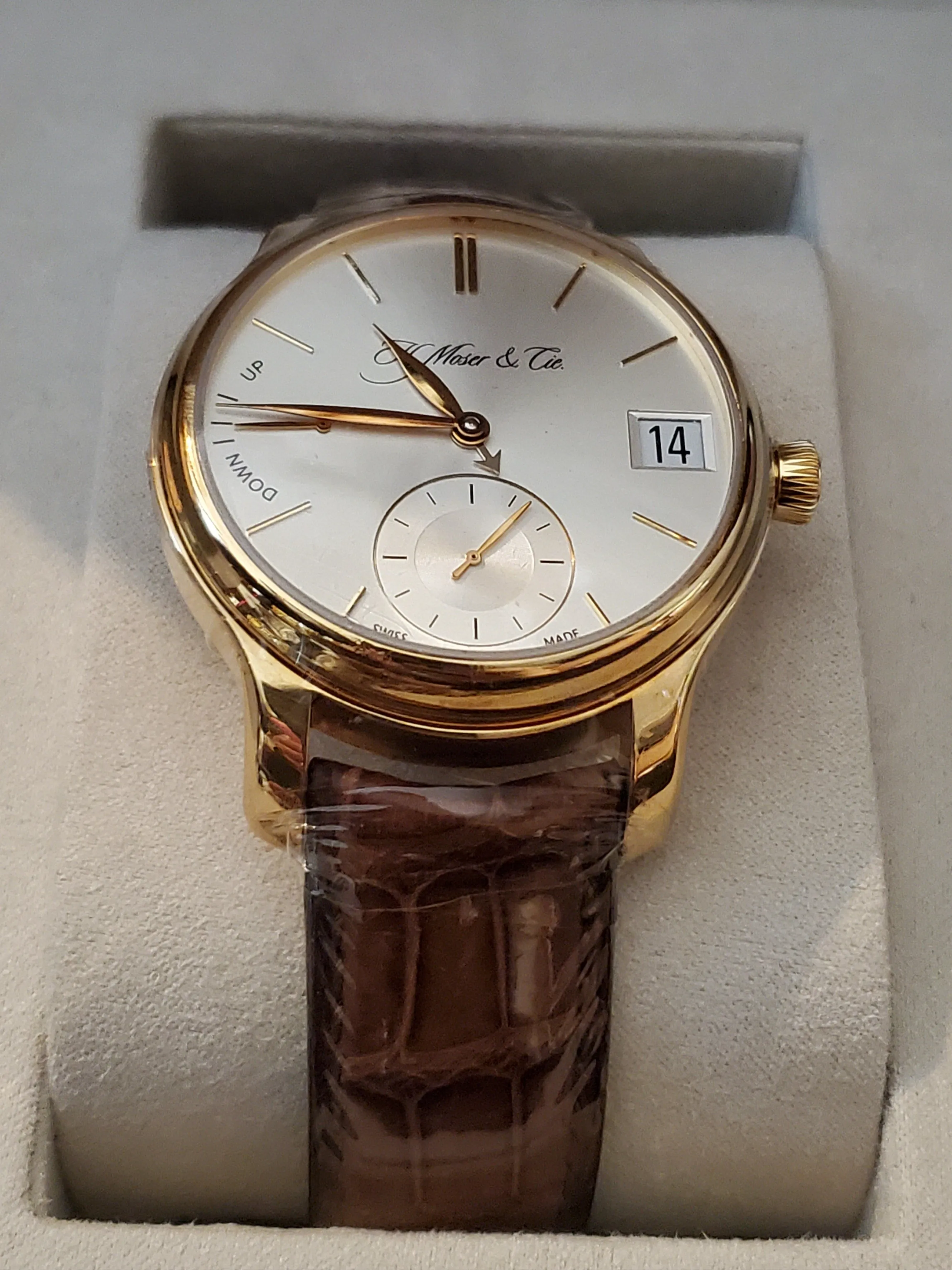 H Moser Cie Endeavour Perpetual Calendar 18K Rose Gold 7 Day Power Watch $60,000