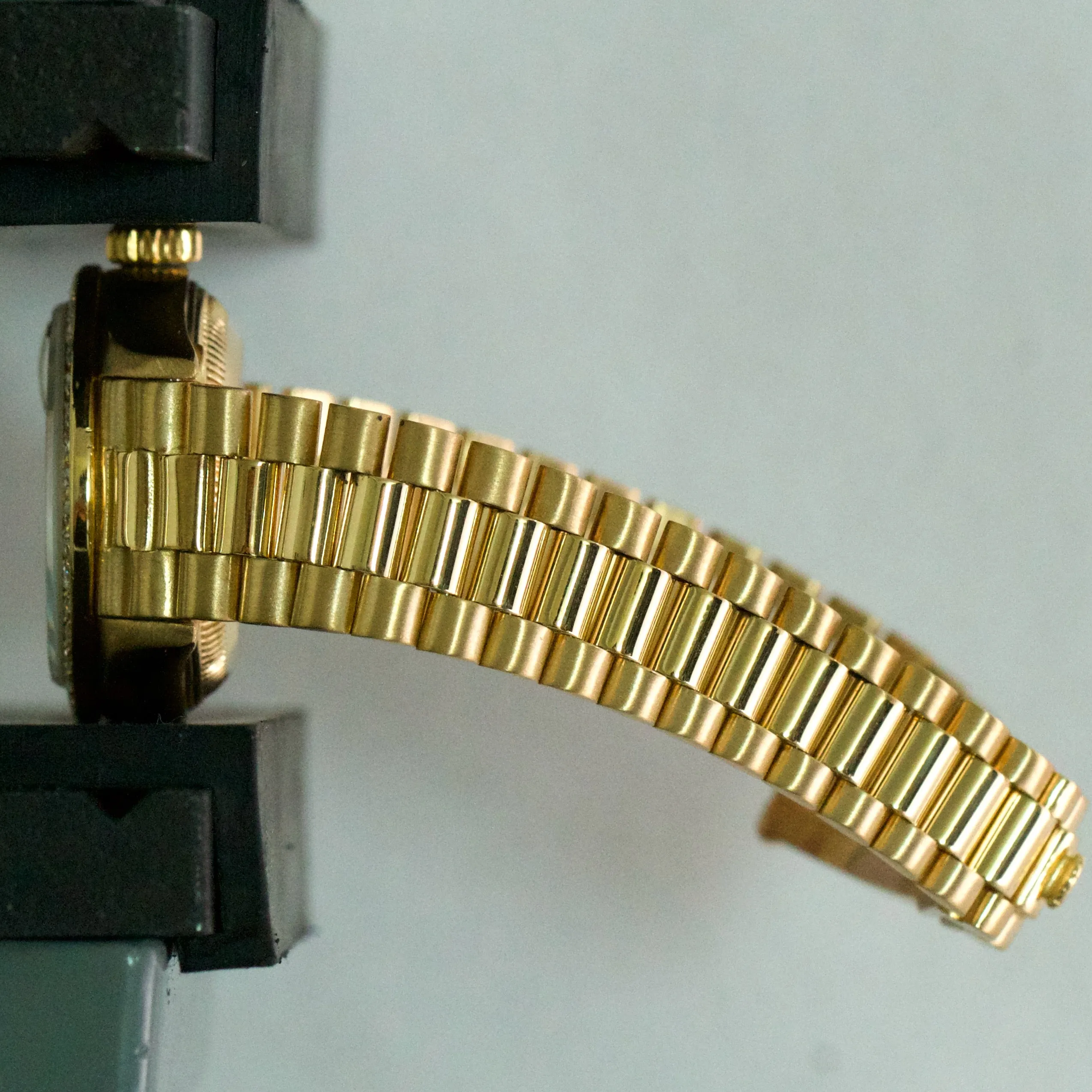 Ladies Rolex DateJust President 26mm MOTHER OF PEARL DIAMOND Yellow Gold 69178