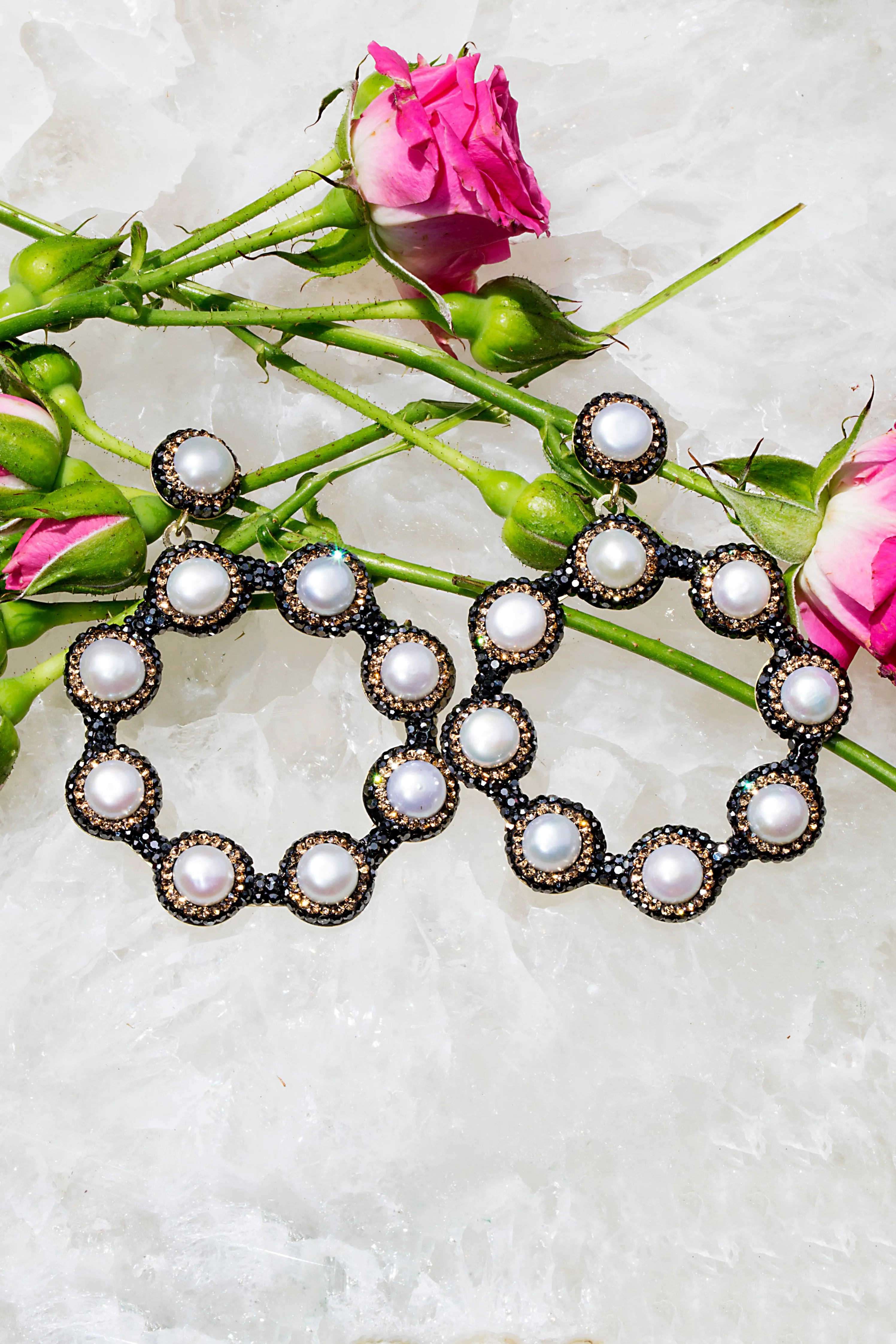 LOLA pearl ilume earrings