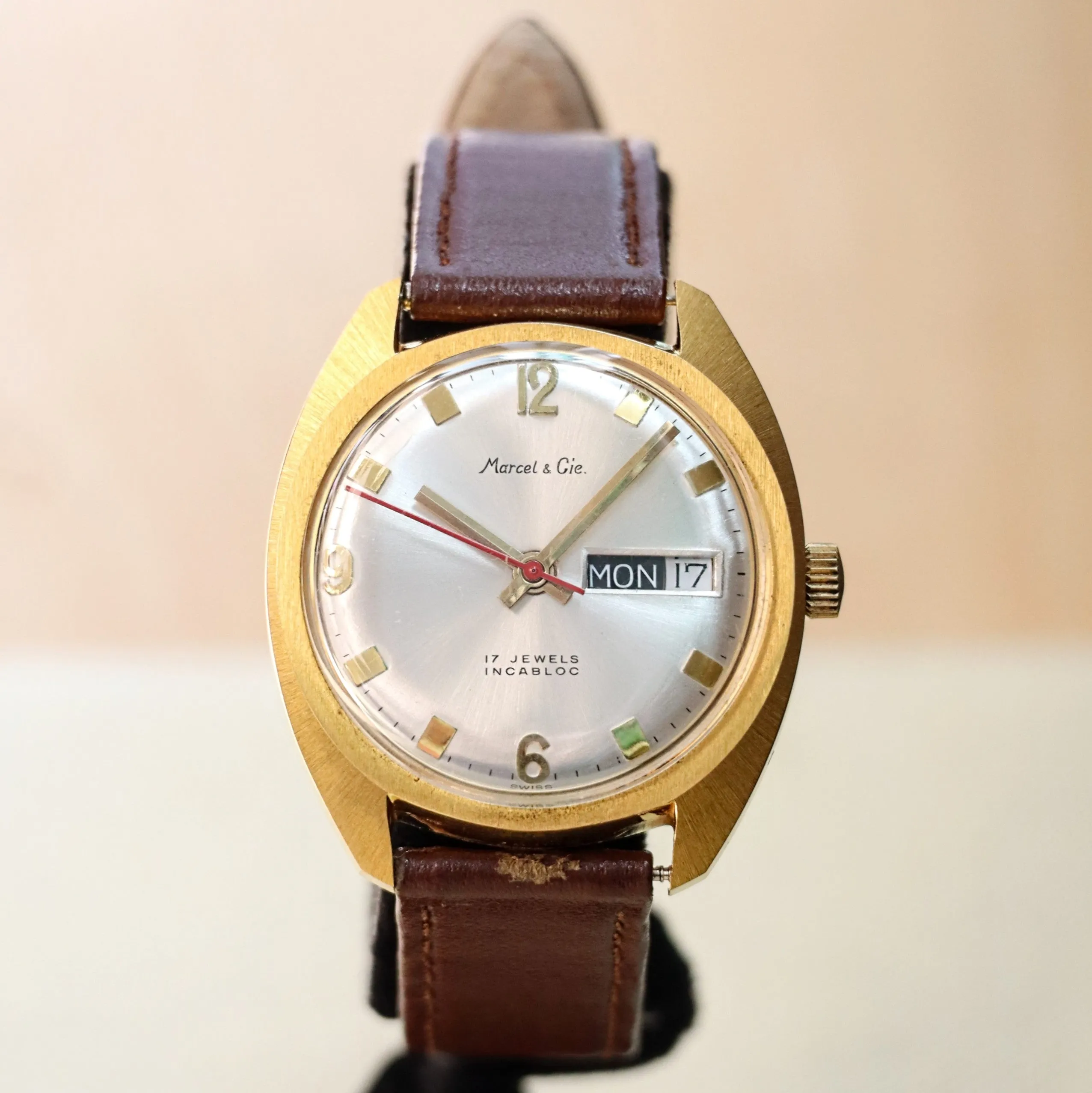 Marcel & Cie. Watch 17 Jewels Cal. 1137 Incabloc Day/Date Wristwatch Swiss Made Vintage Wristwatch