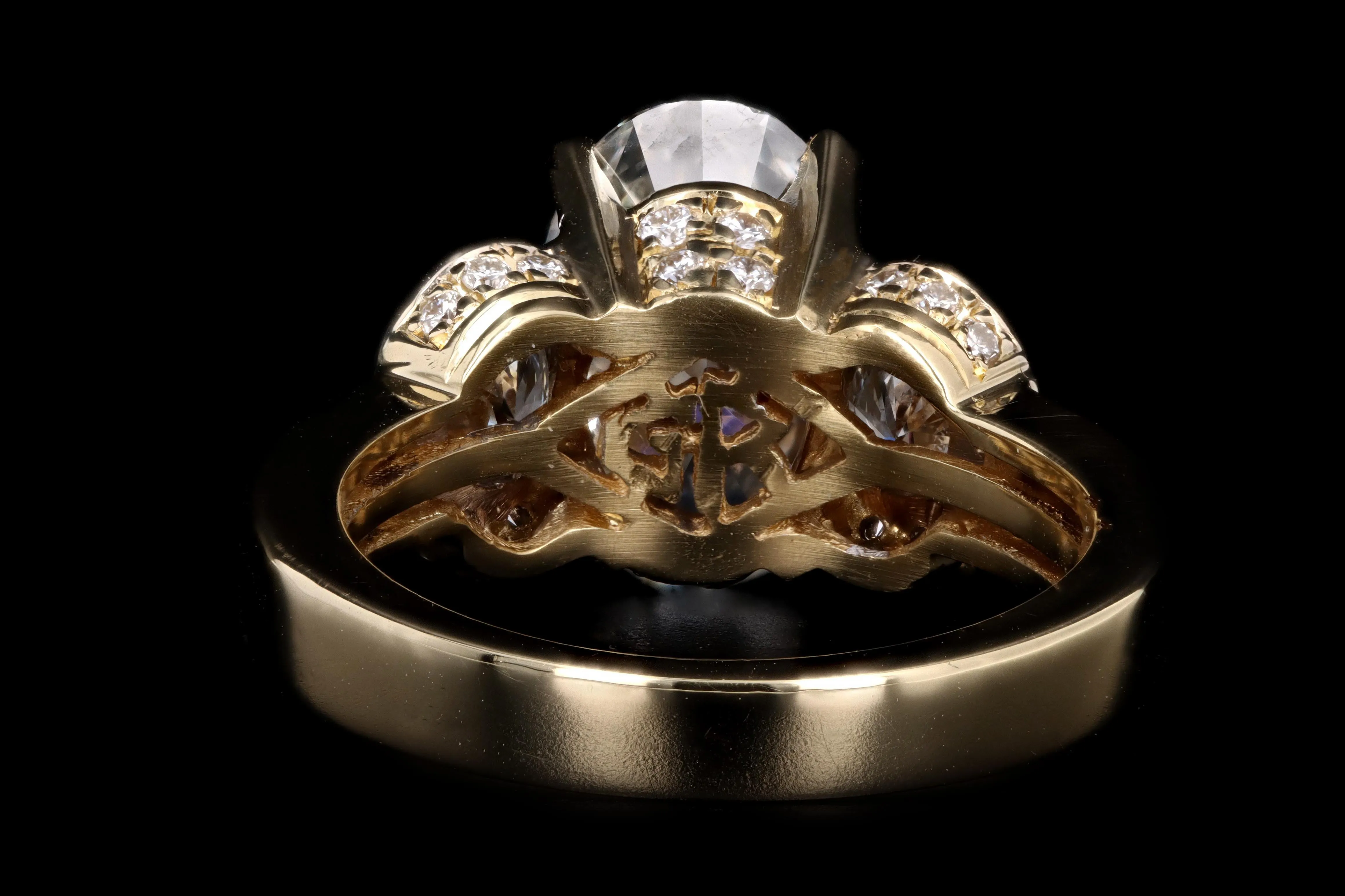 Modern Gregg Ruth 3.27 Carat Oval Diamond Engagement Ring GIA Certified
