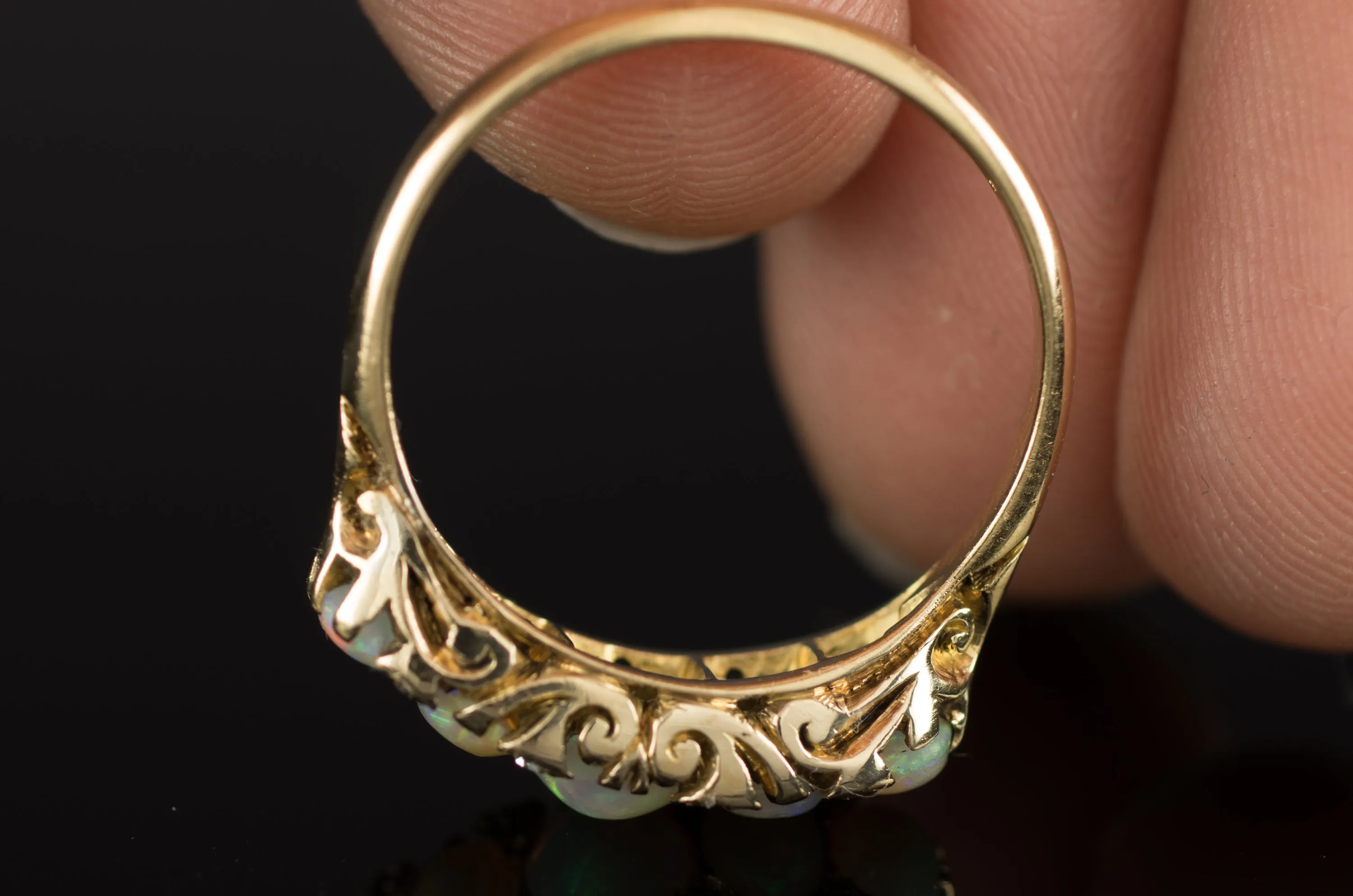 OPAL AND ROSE CUT DIAMOND FIVE STONE BAND