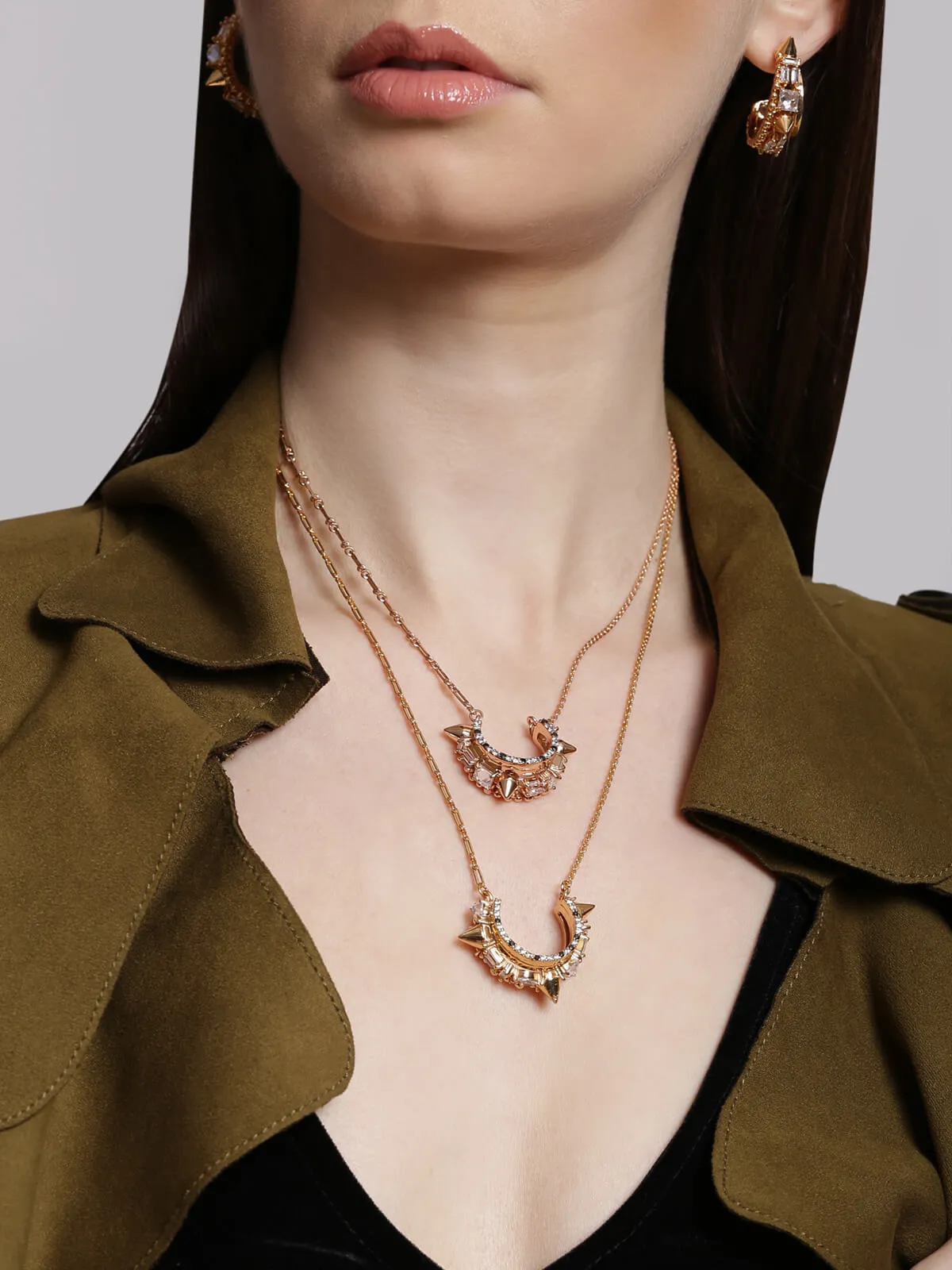 Outhouse   I    OH Abeydon Orion Rose Gold Crescent Pendant Rose Gold New OHAW19PE023