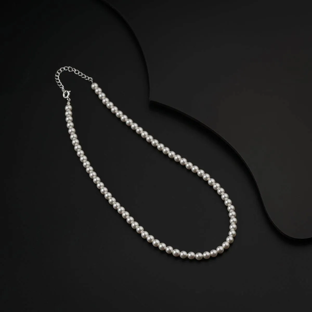 Pearl Beaded Necklace