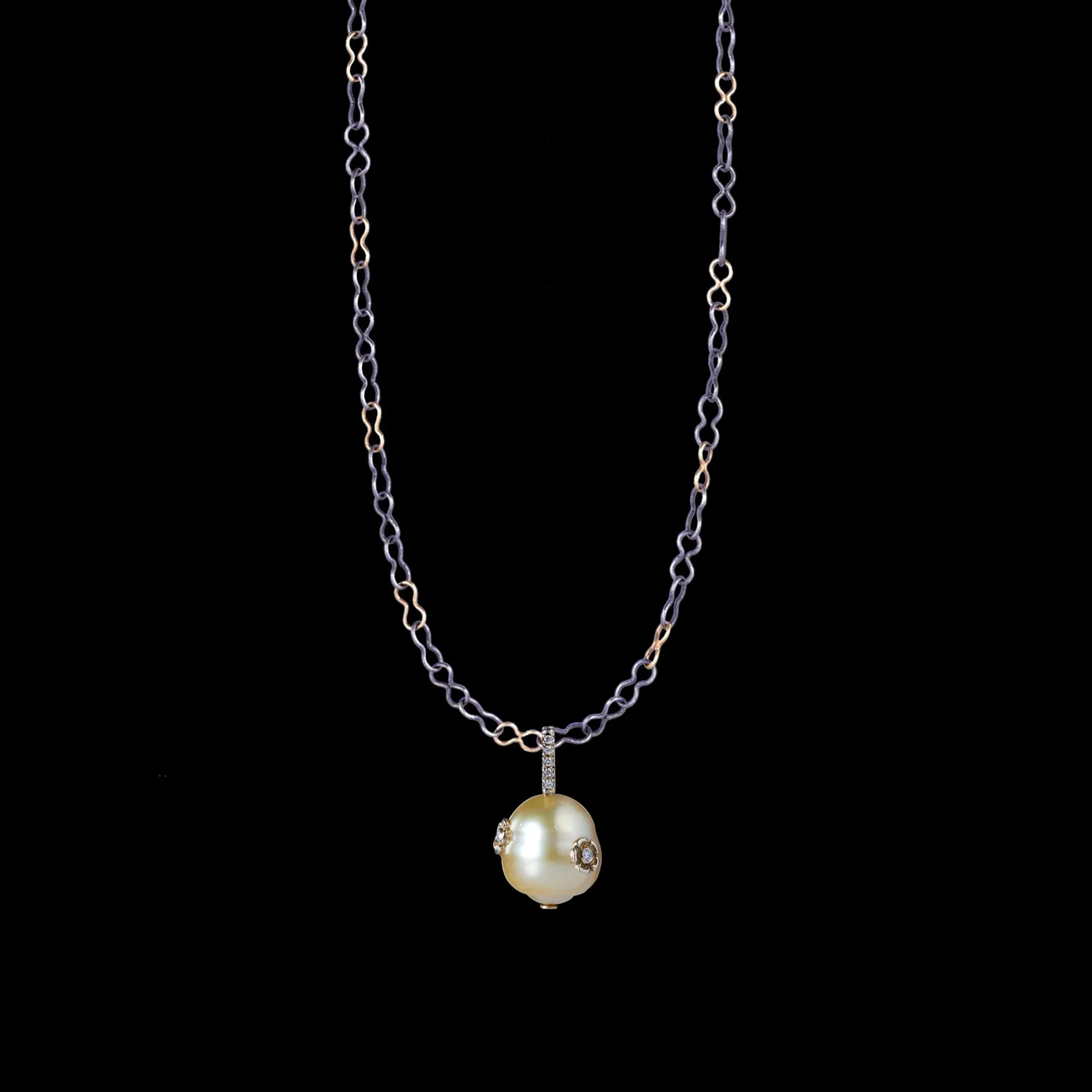PRIMROSE MARIS GOLDEN SOUTH SEA SEMI BAROQUE PEARL PENDANT ONE-OF-A-KIND