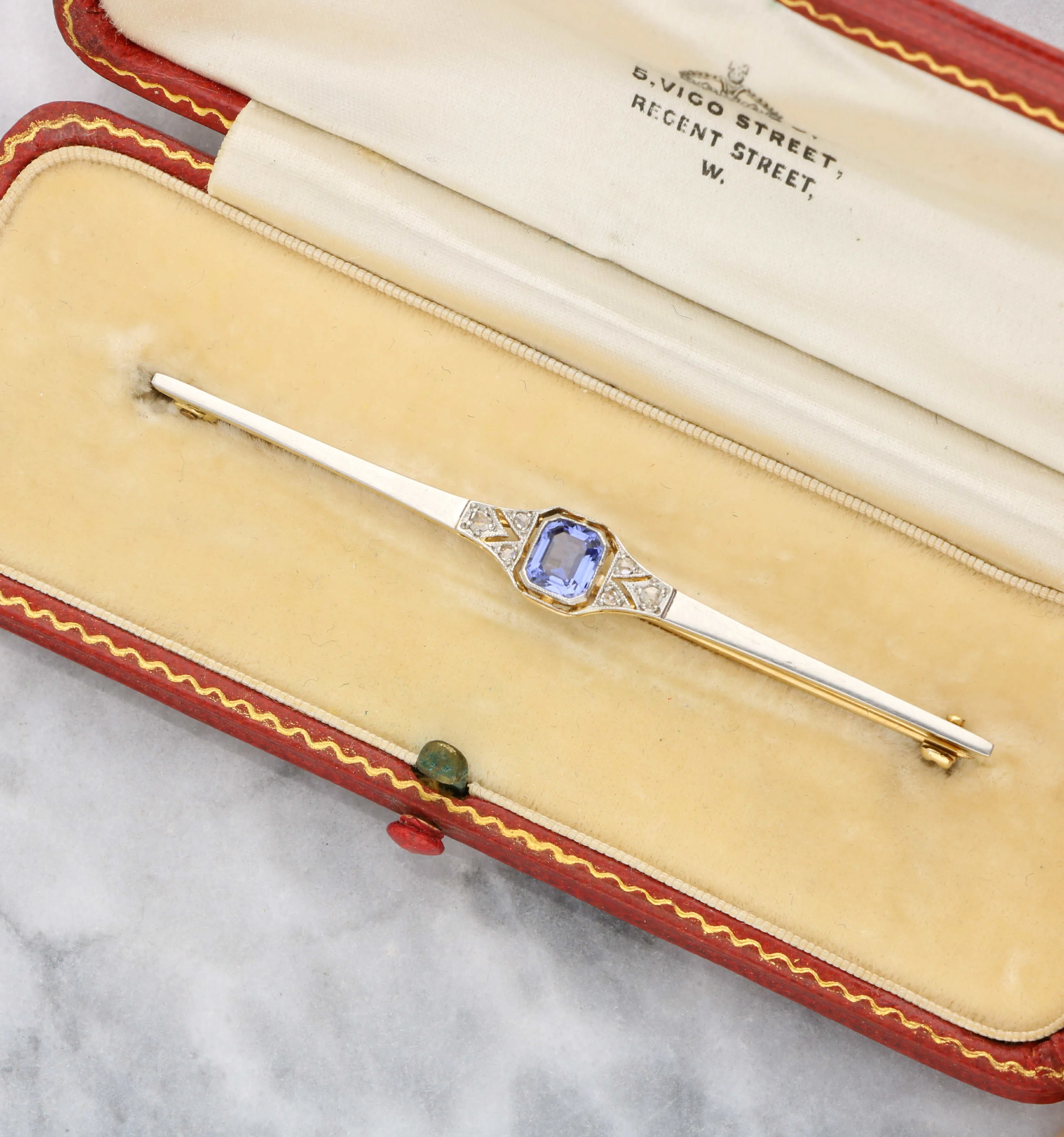 Sapphire and diamond brooch