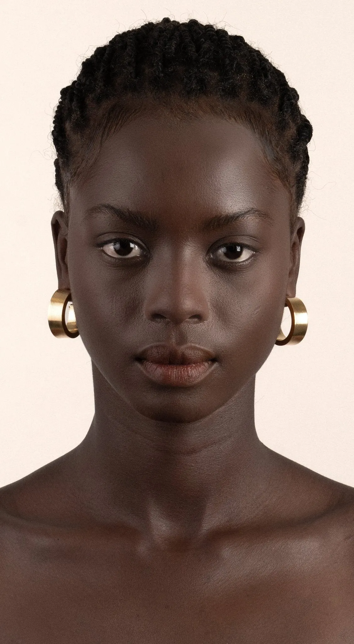 SIGNORA HOLLOW HOOPS 22MM
