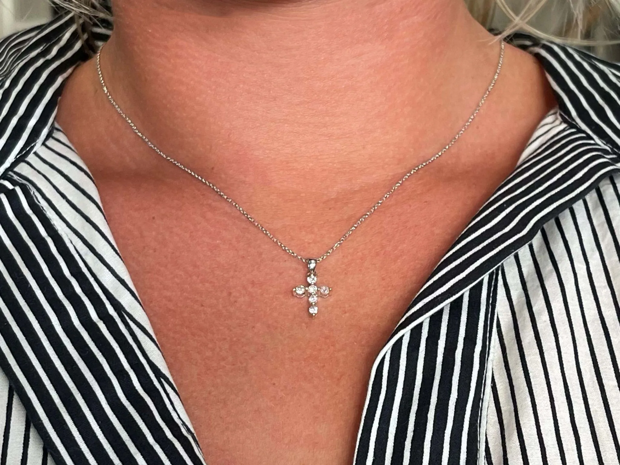 Small Diamond Cross Necklace 18k White Gold