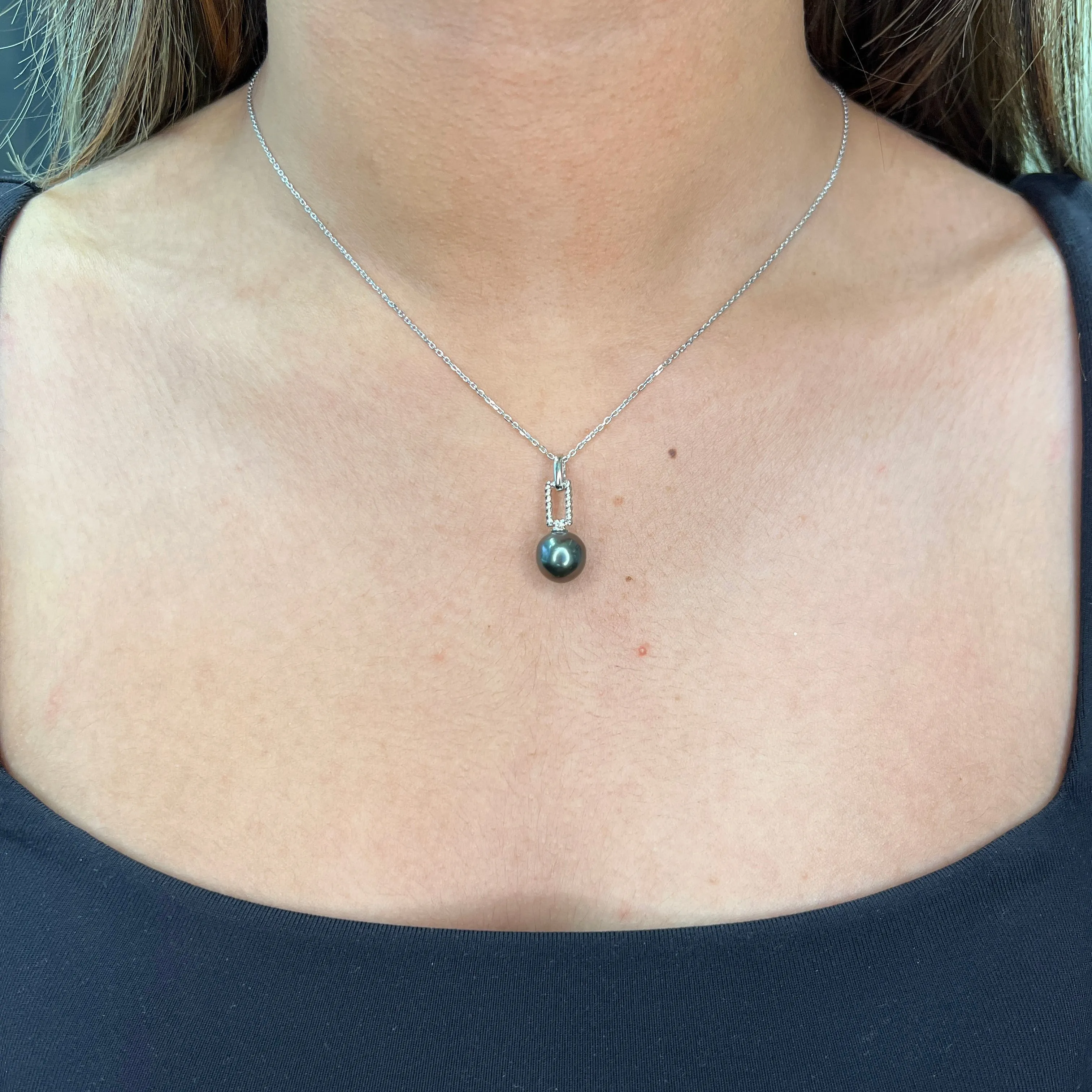 Sterling Silver (9-10mm)Tahitian Pearl Polish & Twisted Pendant on Cable Chain