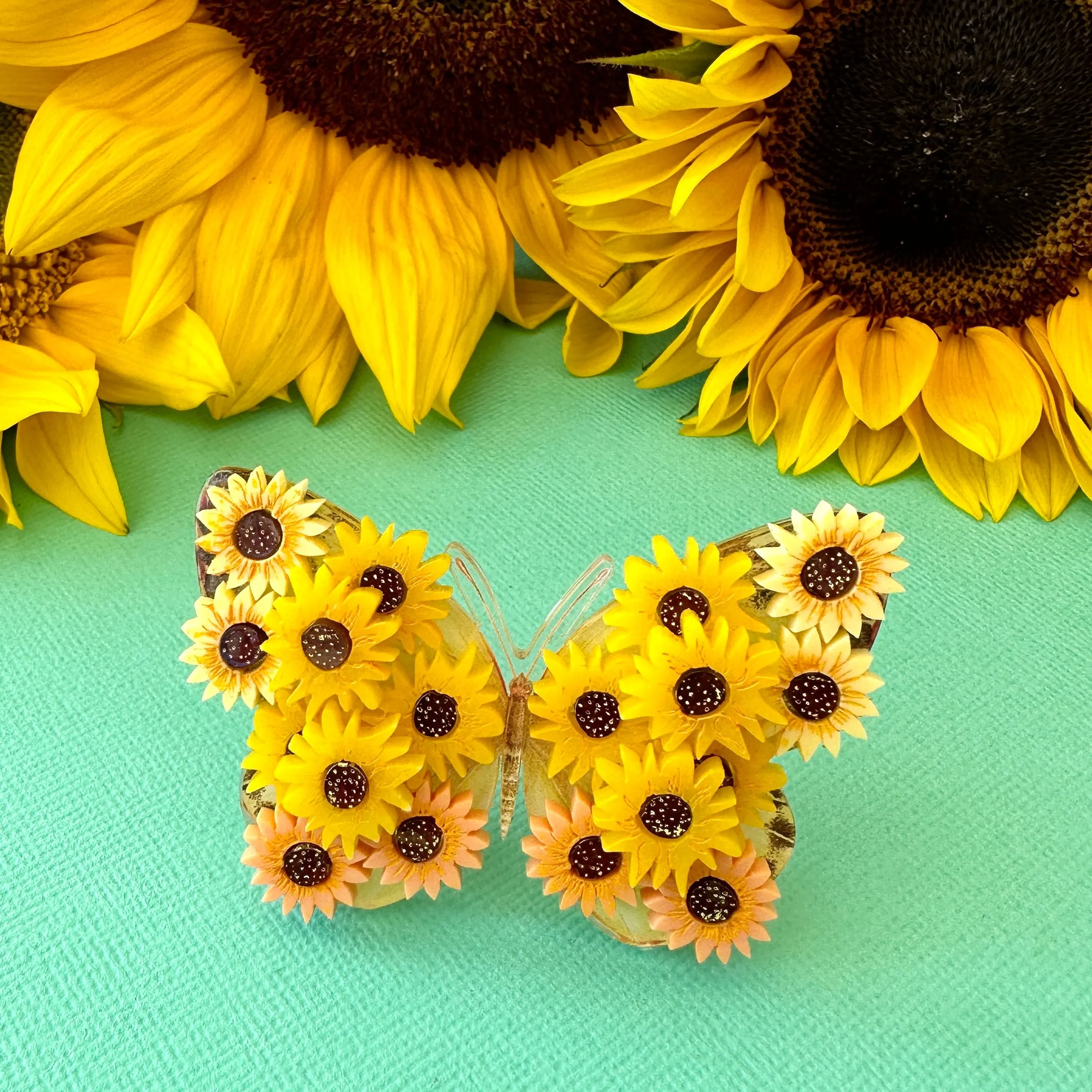 Sunflower butterfly 🌻 - brooch - Set of 2