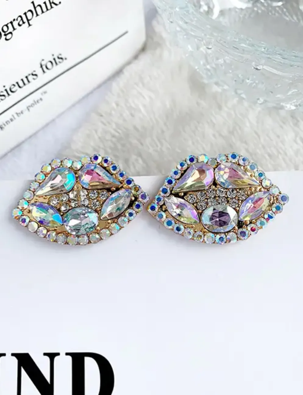 SWAROVSKI LIP EARRINGS