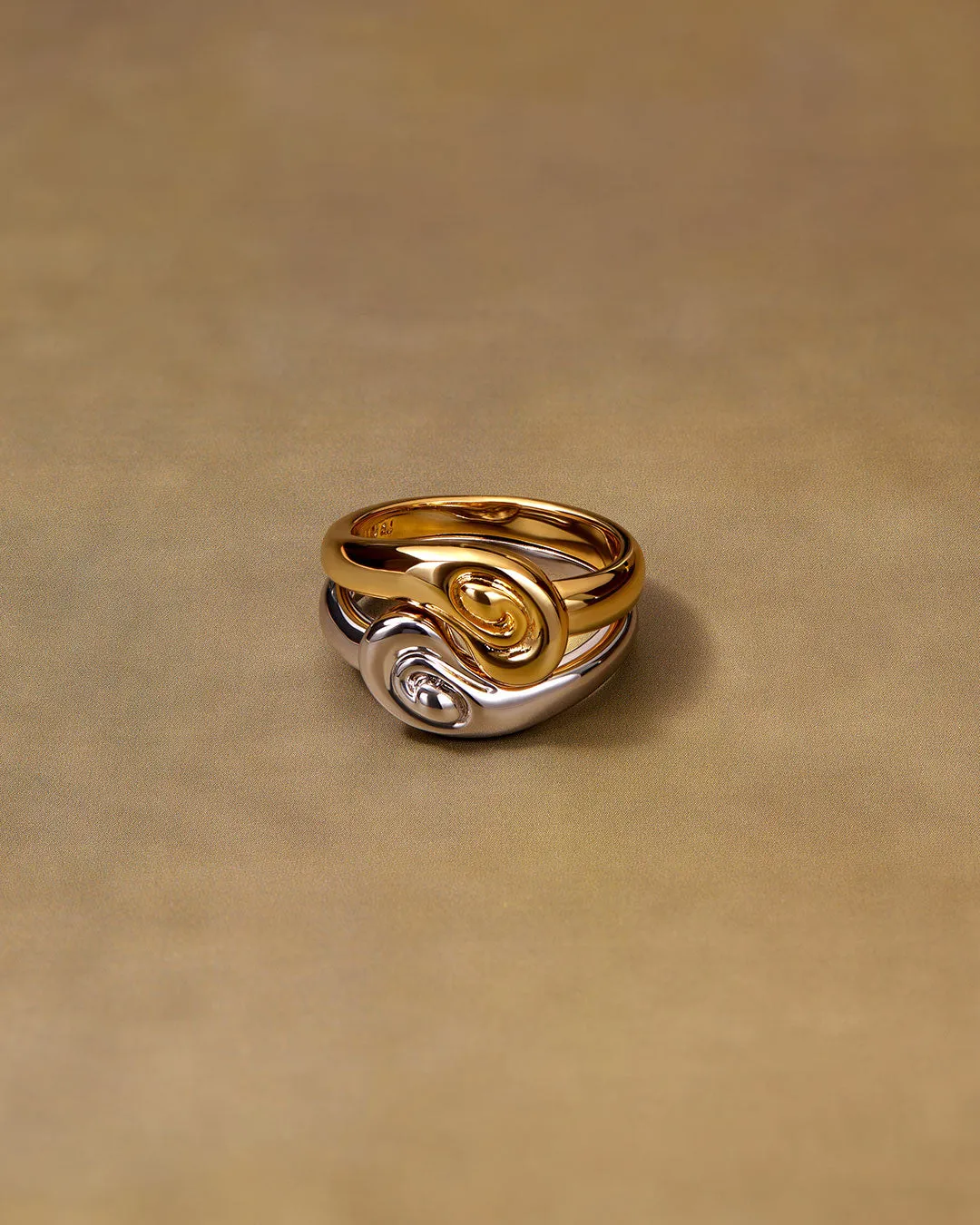 The Two-Tone Coquille Ring Set