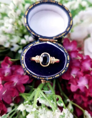 Vintage 9ct Yellow Gold Dark Blue Black Sapphire Solitaire Ring / Size Q or 8.5