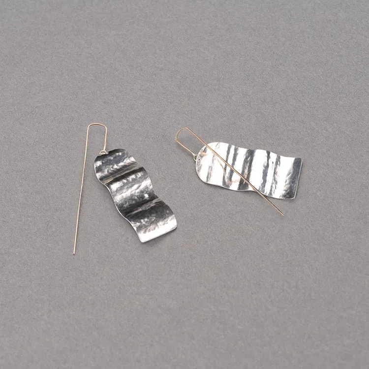 WAVE ARCH TWO TONE EARRING