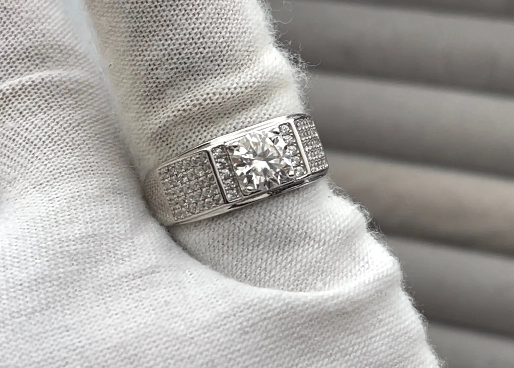 Wedding Ring | 1.0 Carat Ring | Moissanite Ring | Mens Wedding Ring | Mens Ring | Mens Diamond Ring | Mens Wedding Band | Mens Moissanite