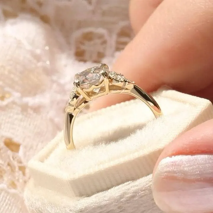 Yellow Gold Round Cut Engagement Ring